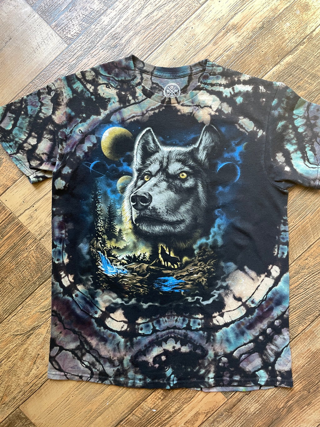 Midnight Wolf Black and Blue Geode Short Sleeve Reverse Tie Dye T-Shirt | Men's Medium