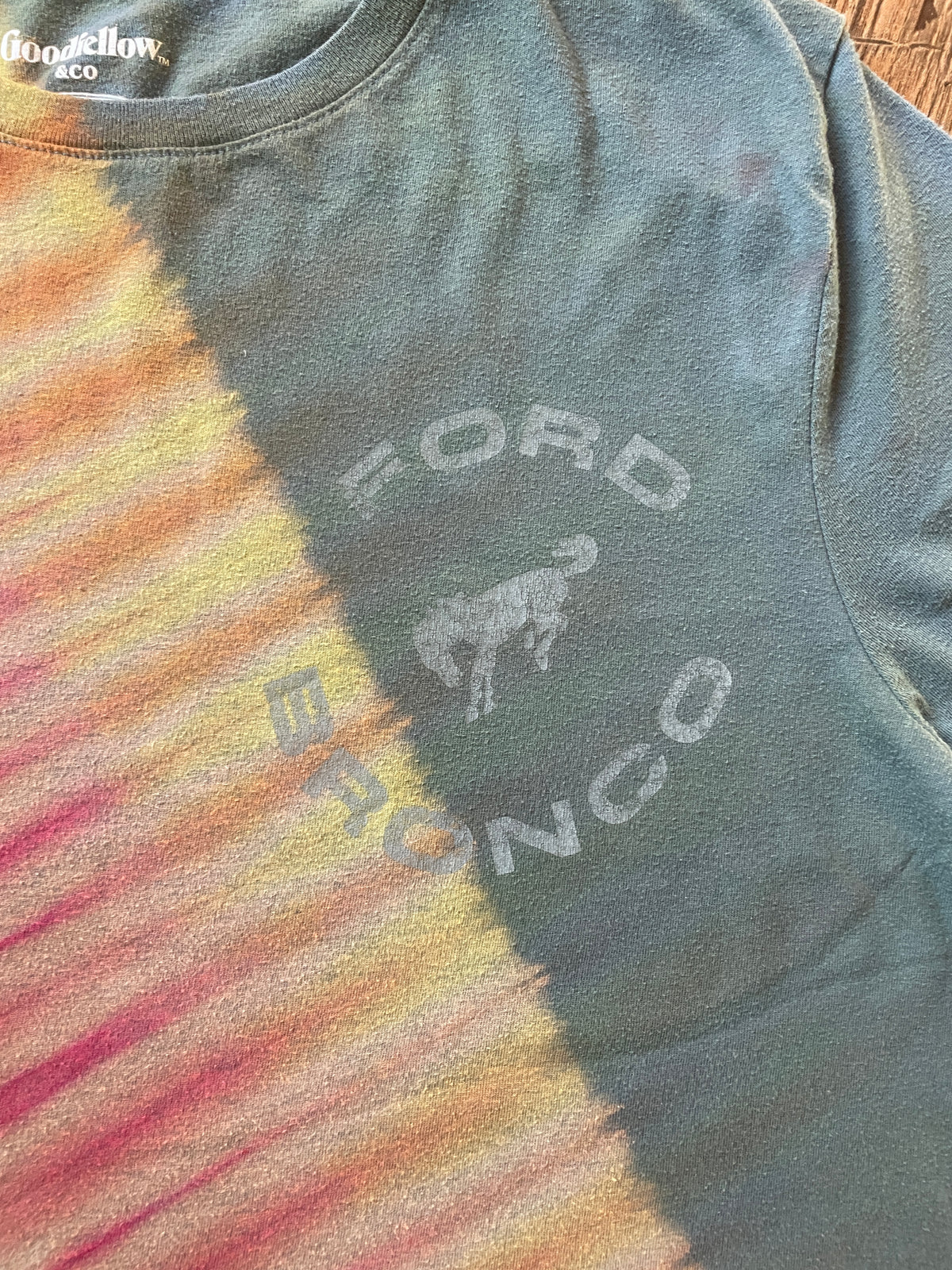 Ford Bronco Reverse Tie Dye Short Sleeve T-Shirt | Men's Medium