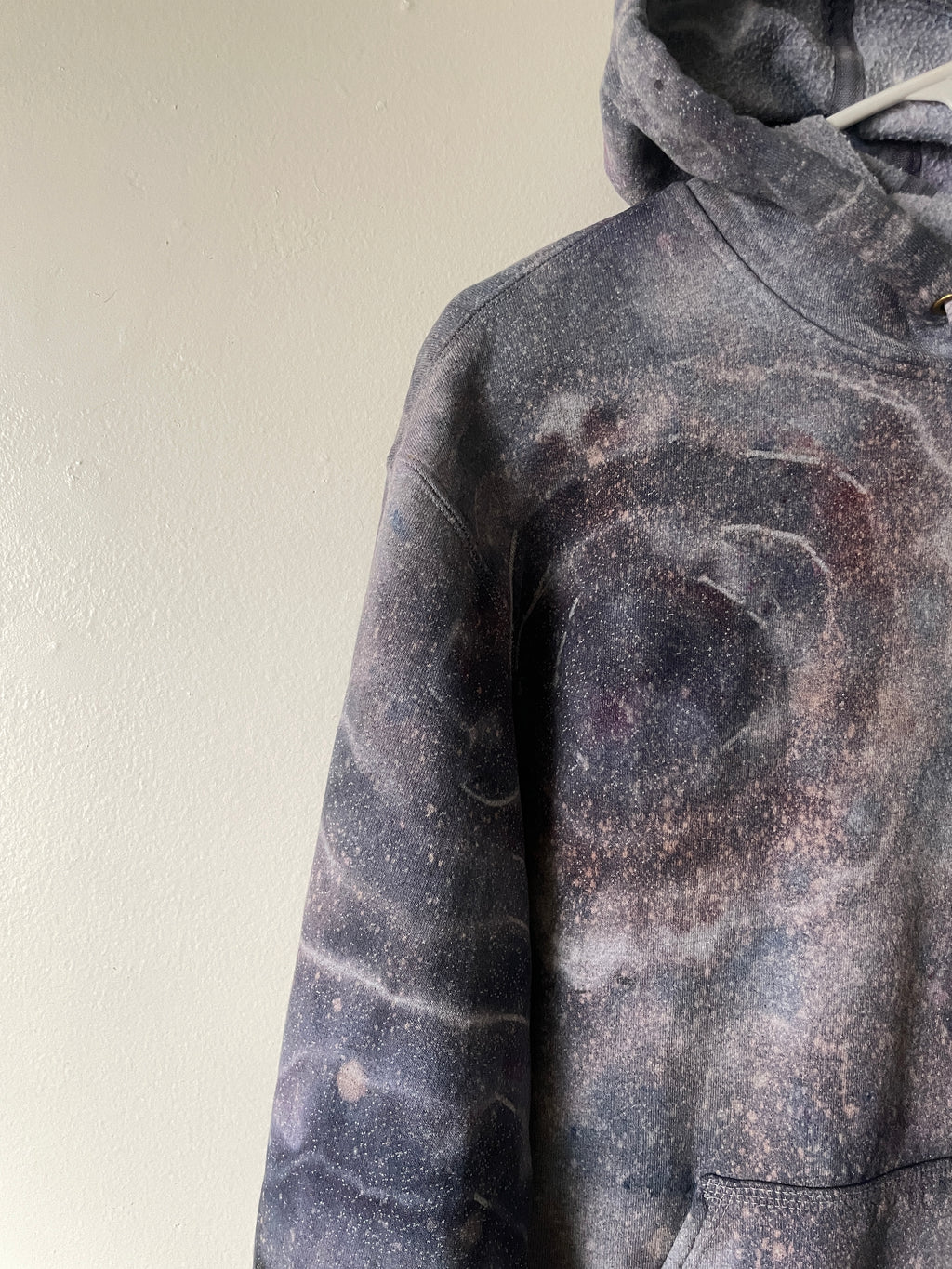 Medium Men's Carhartt Tie Dye Long Sleeve Hoodie | One-Of-a-Kind Upcycled Gray and Black Geode Sweatshirt