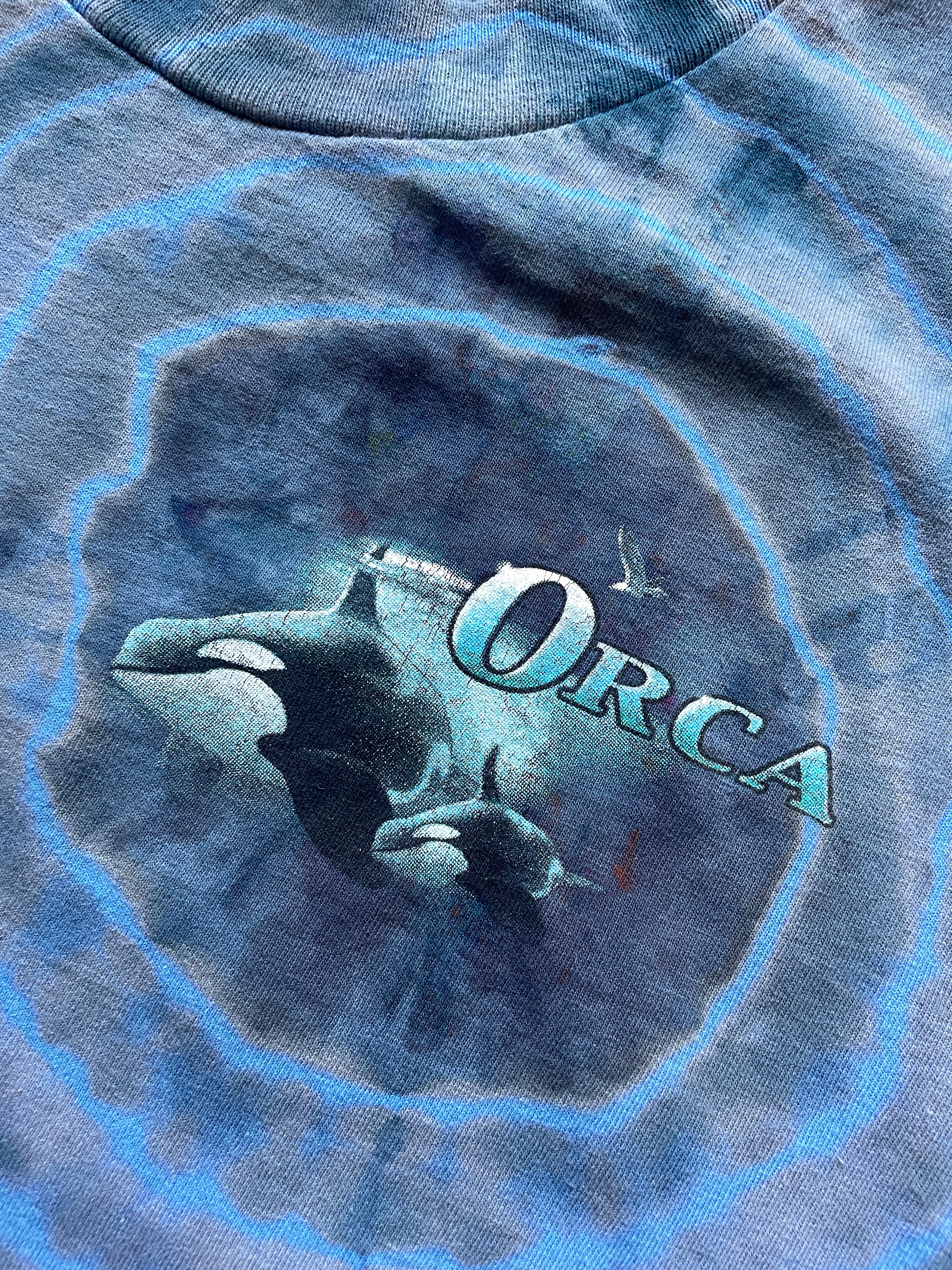 Blue and Gray Orca Whales Geode Short Sleeve Tie Dye T-Shirt | Men's Large