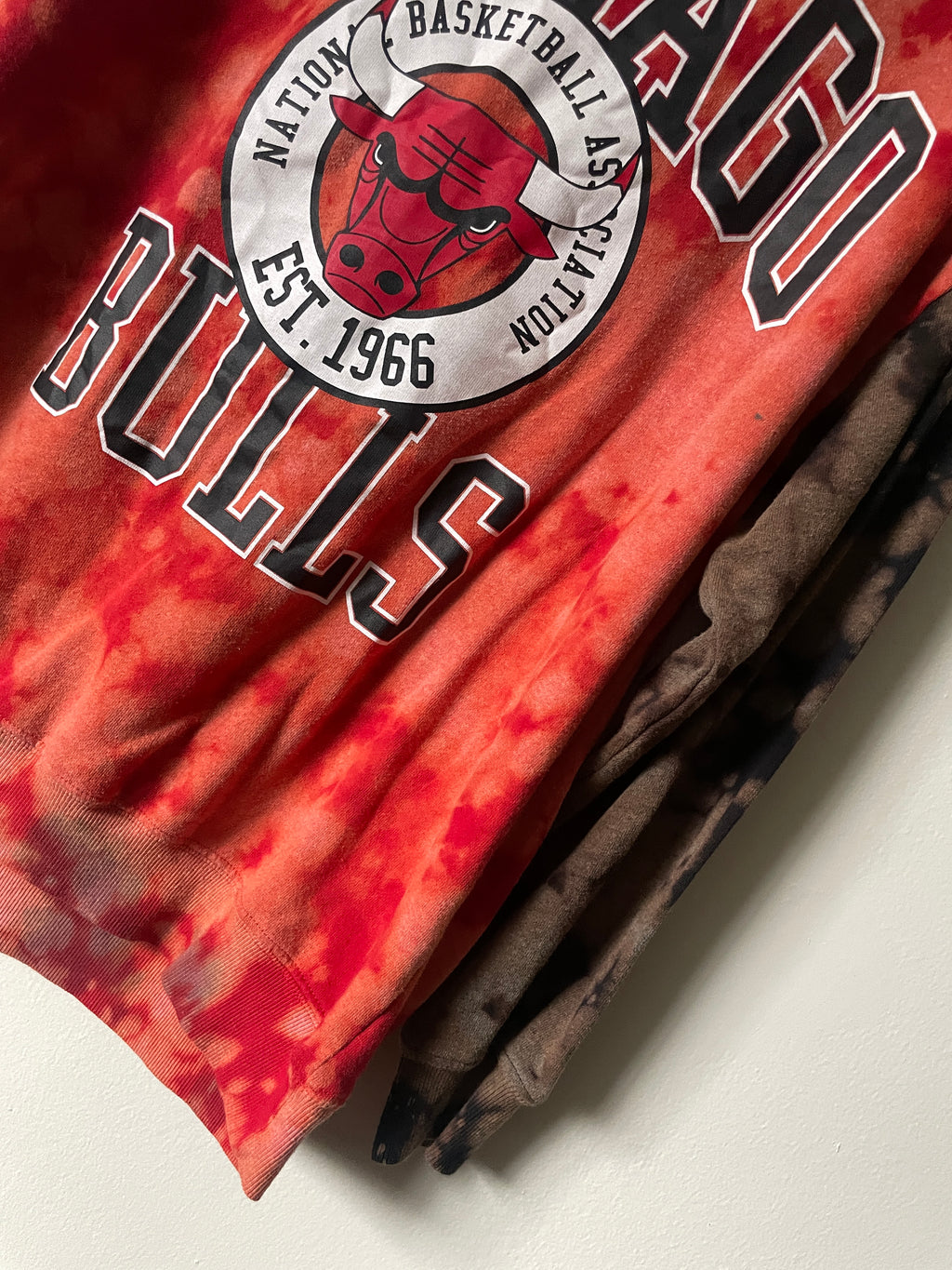 XL Men's Chicago Bulls Reverse Tie Dye Long Sleeve Lightweight Sweatshirt | One-Of-a-Kind Upcycled Red and Black Sweatshirt