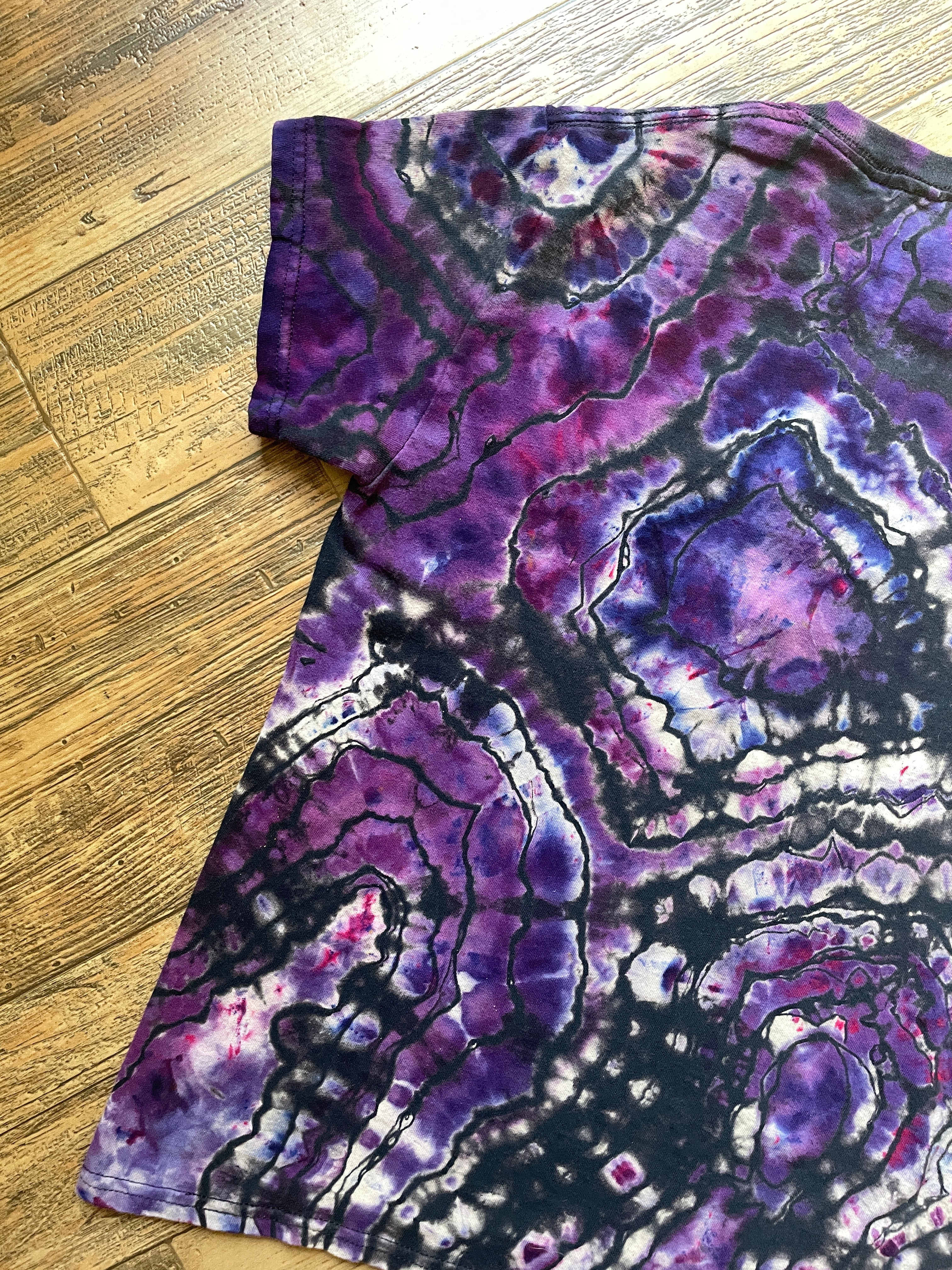 Ice Cube Black and Purple Geode Short Sleeve Tie Dye T-Shirt | Men's XS/Youth XS