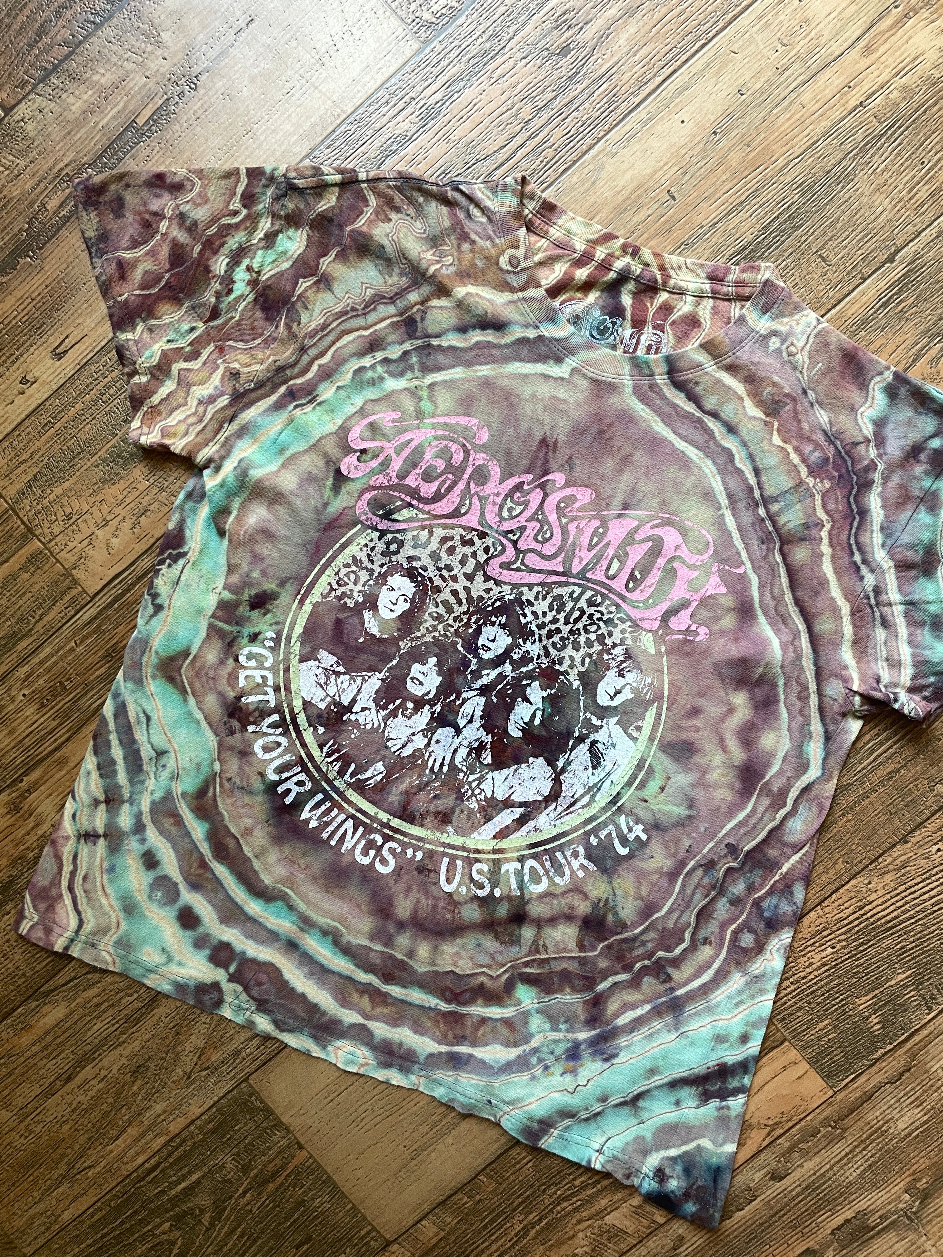 Aerosmith Fungi Geode Short Sleeve Tie Dye T-Shirt | Women's Large