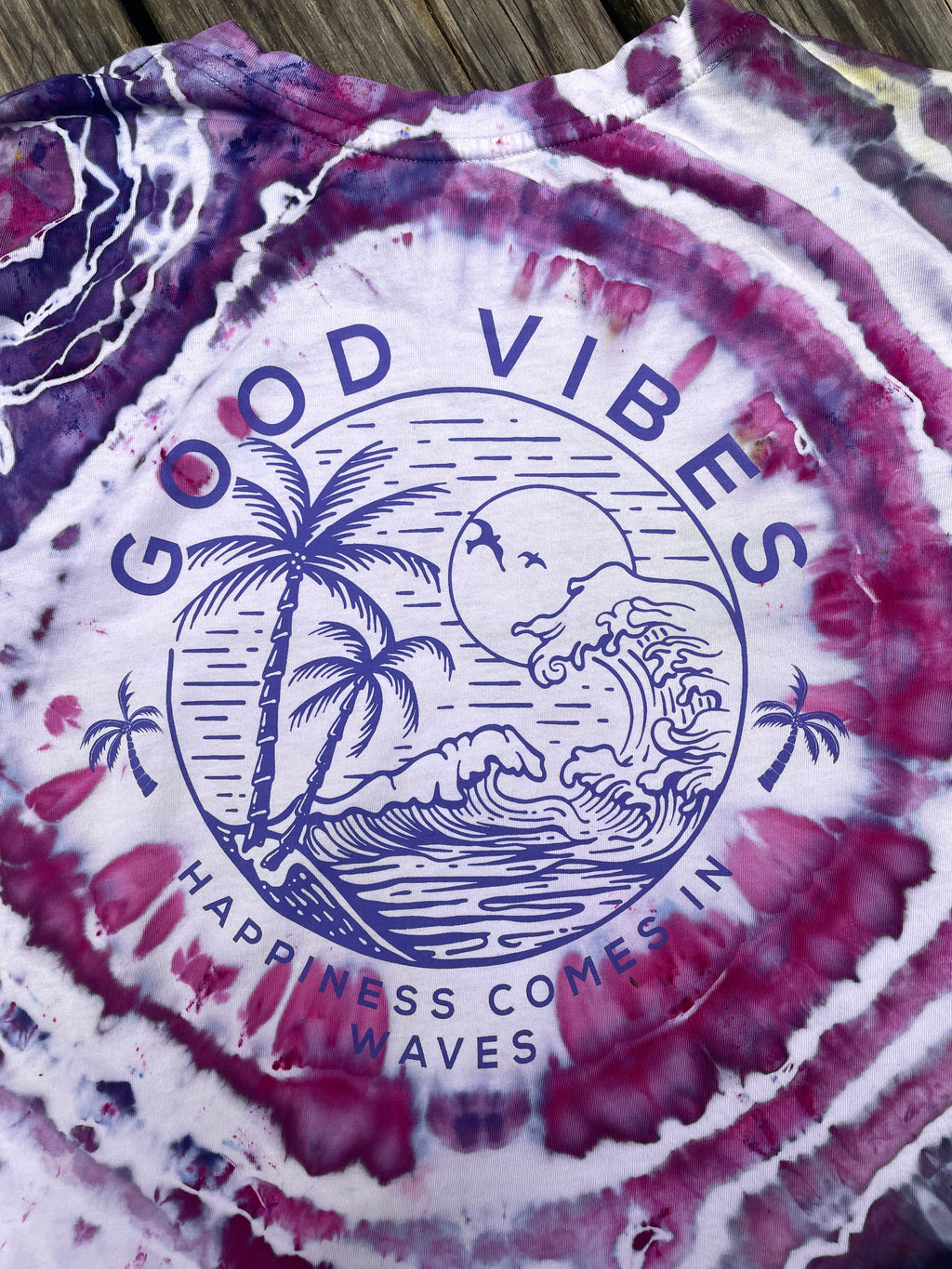Good Vibes Purple Geode Short Sleeve Tie Dye Crop Top | Unisex Medium
