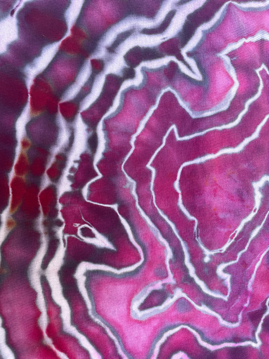 The Rolling Stones Hot Lips Red and Black Geode Short Sleeve Tie Dye T-Shirt | Men's Medium