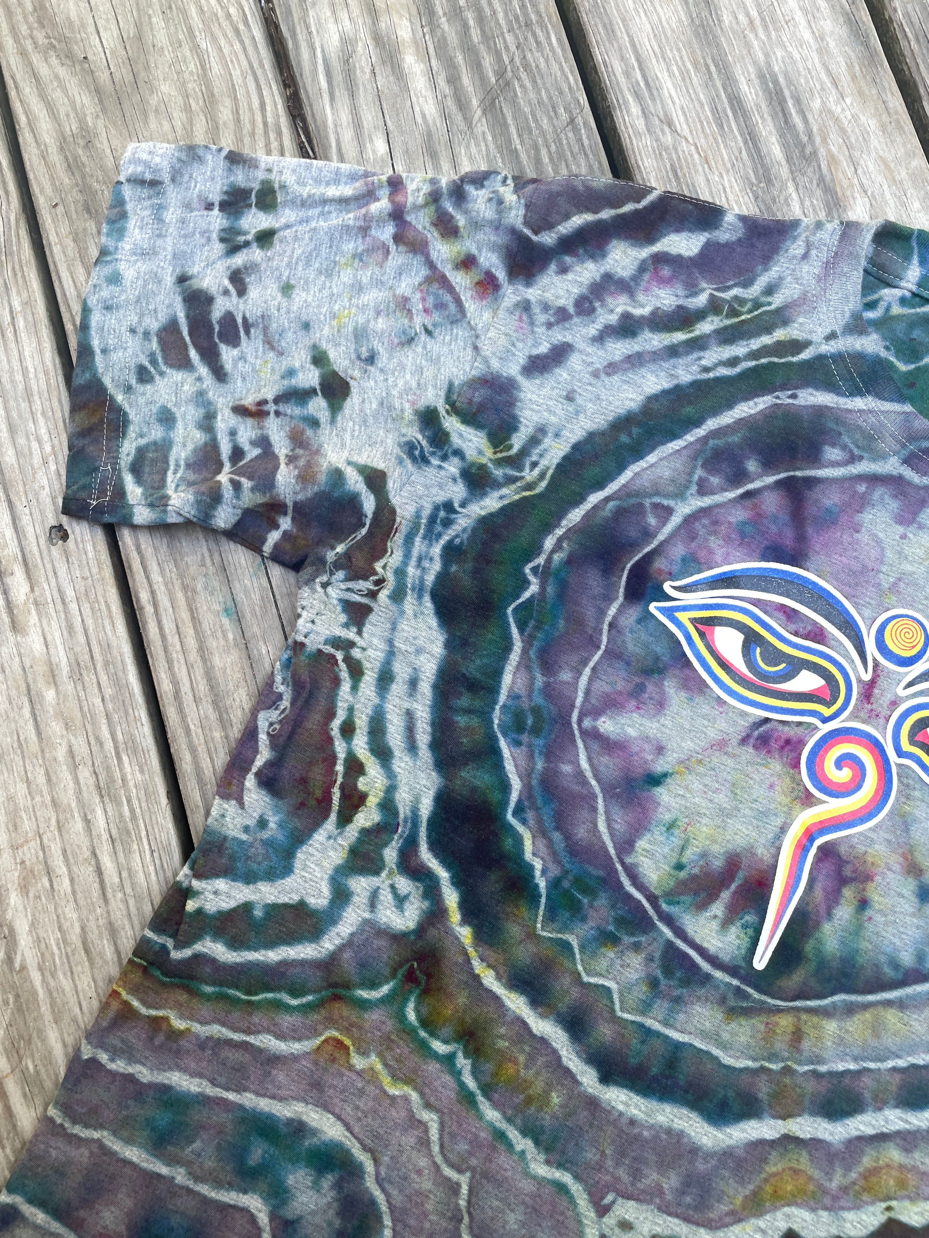 Kaleidoscope Eyes Multicolor Geode Short Sleeve Tie Dye T-Shirt | Men's L/XL