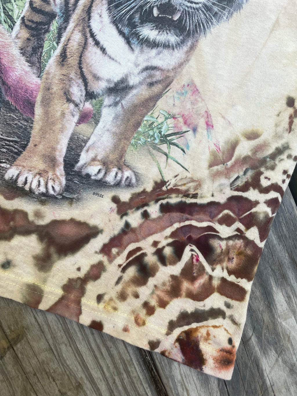 Brown and Tan Animal Kingdom Geode Short Sleeve Tie Dye T-Shirt | Men's Medium