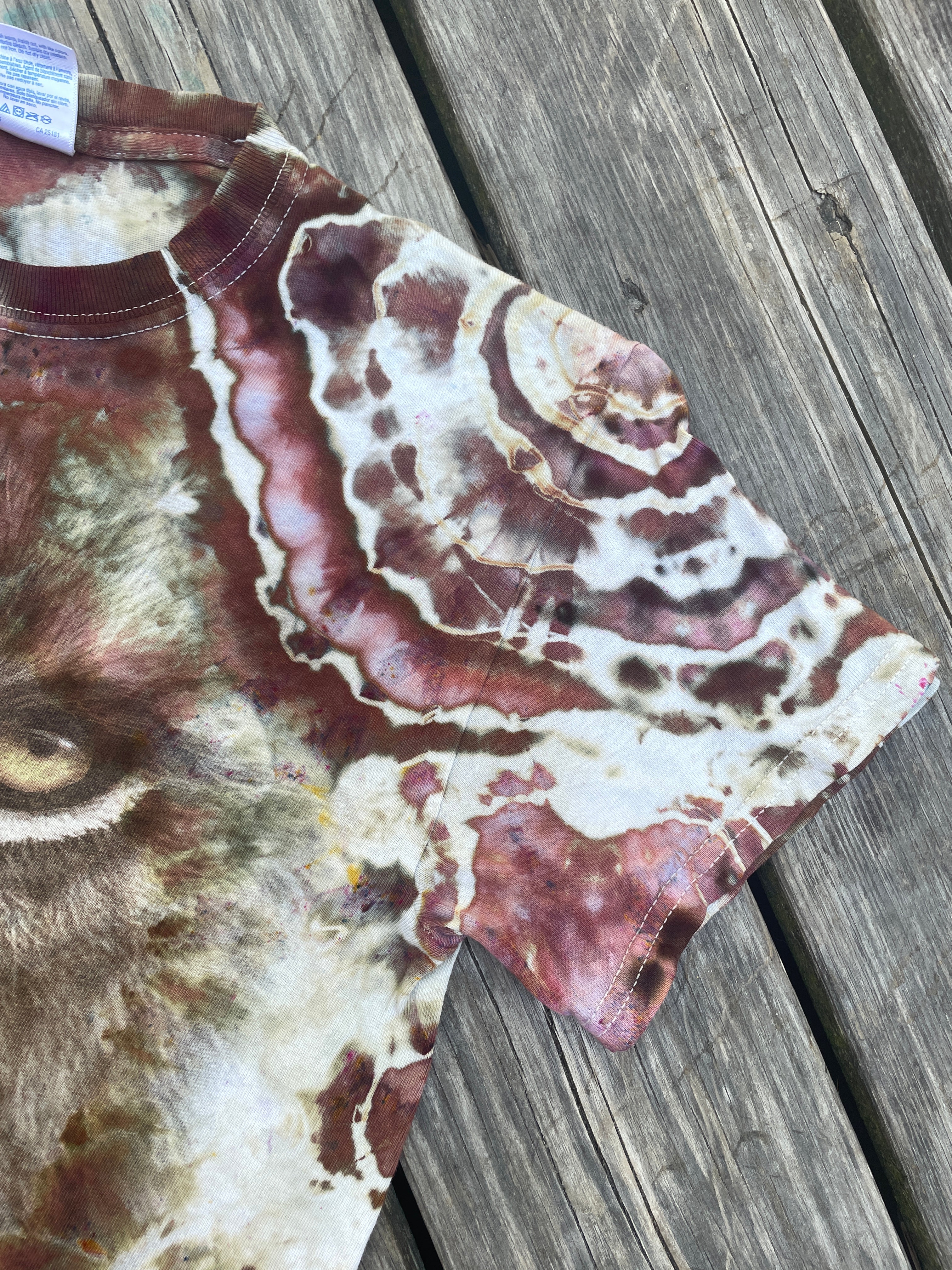 Red and Tan Lion Geode Short Sleeve Tie Dye T-Shirt | Men's Small