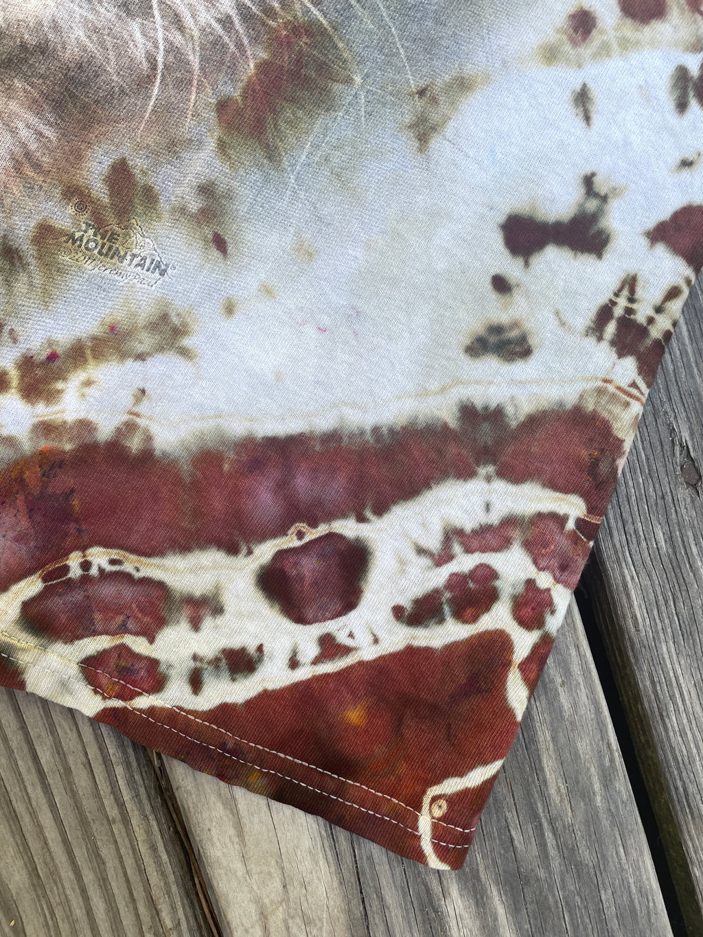 Red and Tan Lion Geode Short Sleeve Tie Dye T-Shirt | Men's Small