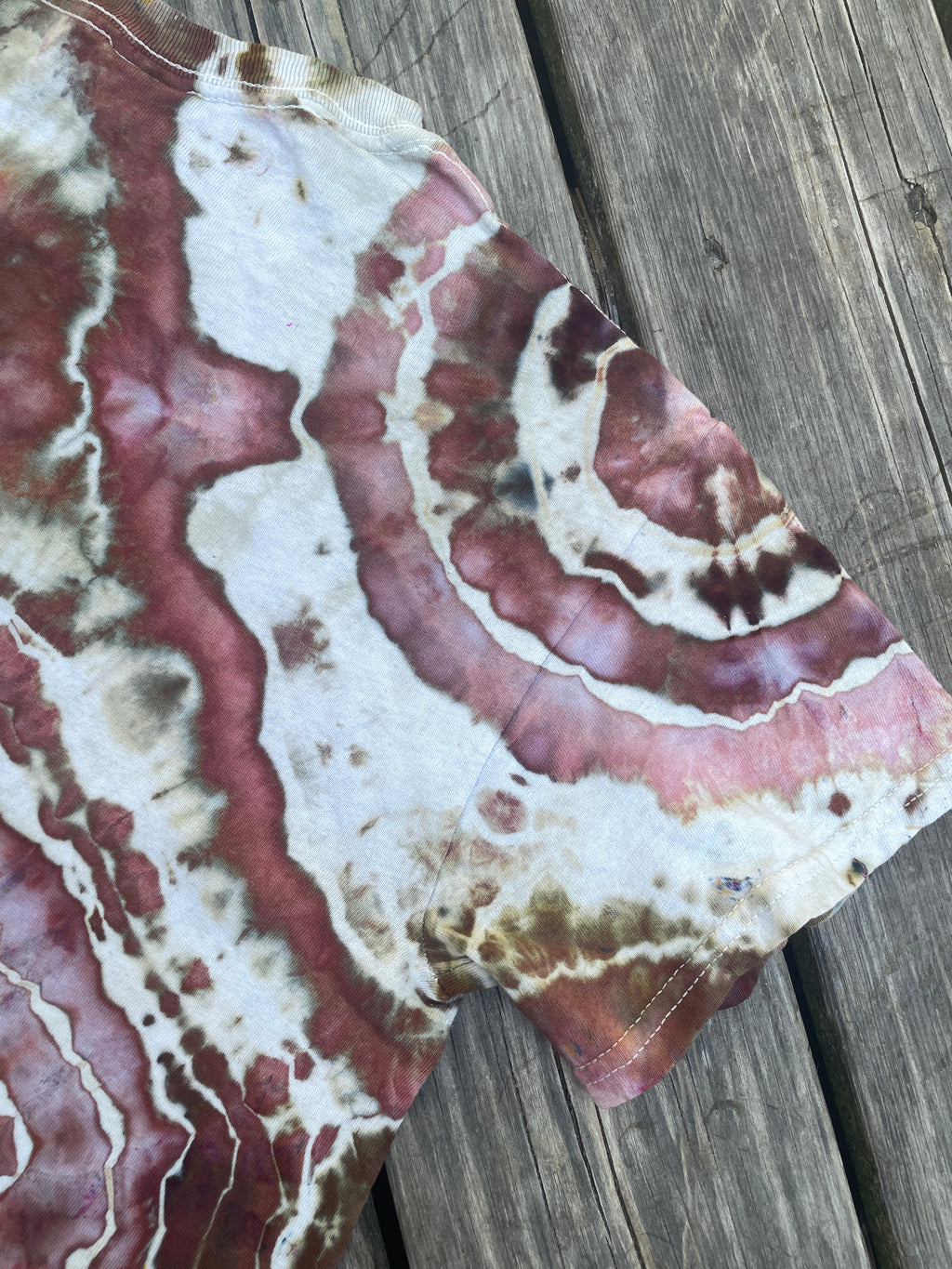 Red and Tan Lion Geode Short Sleeve Tie Dye T-Shirt | Men's Small