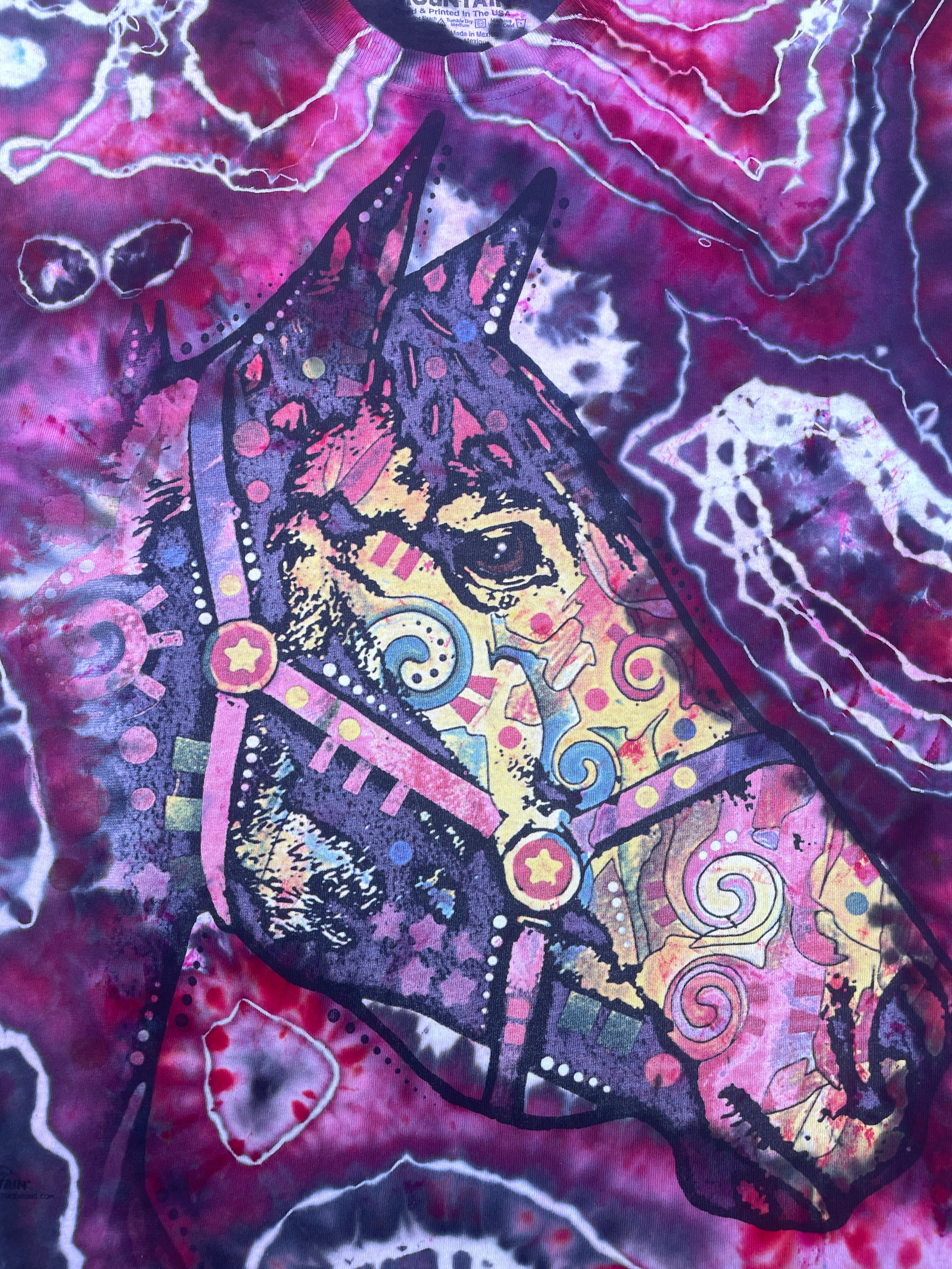 Red and Black Horse Geode Short Sleeve Tie Dye T-Shirt | Men's Large