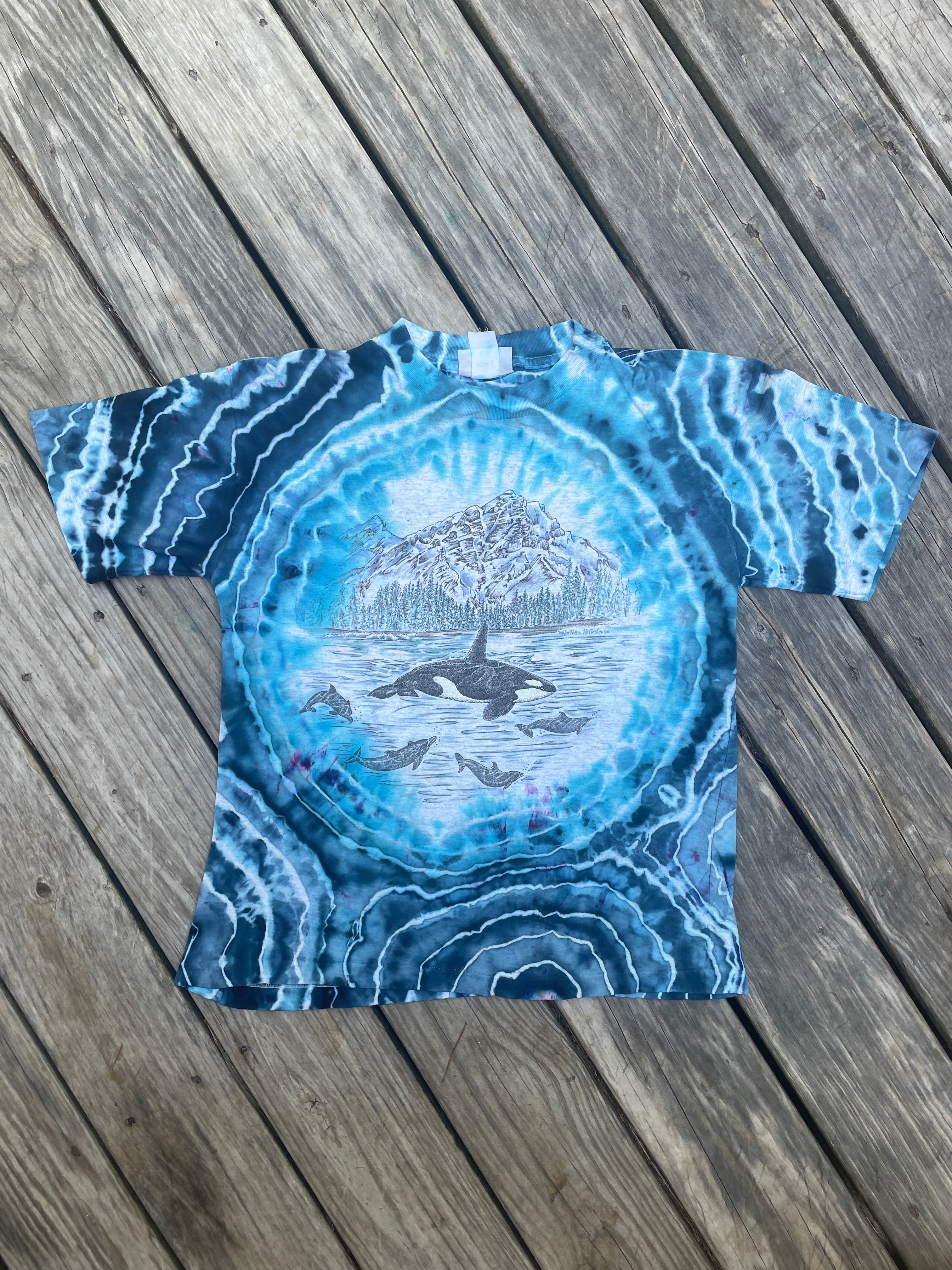 Blue Waves and Whales Geode Short Sleeve Tie Dye T-Shirt | Men's Small