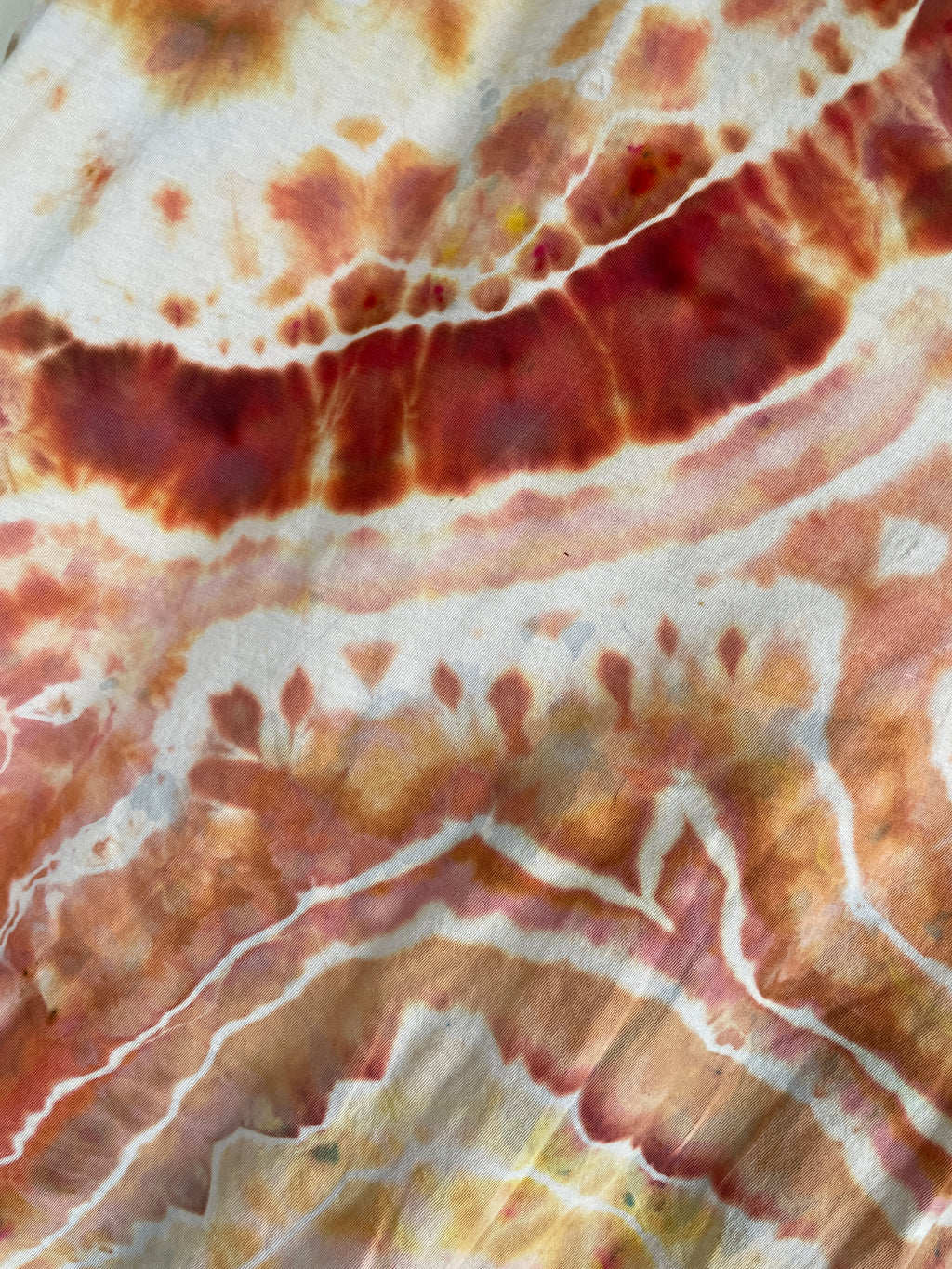 Medium Women's Delicate Arch Handmade Geode Tie Dye T-Shirt | One-Of-a-Kind Upcycled Orange and White Earth Tones Short Sleeve Shirt