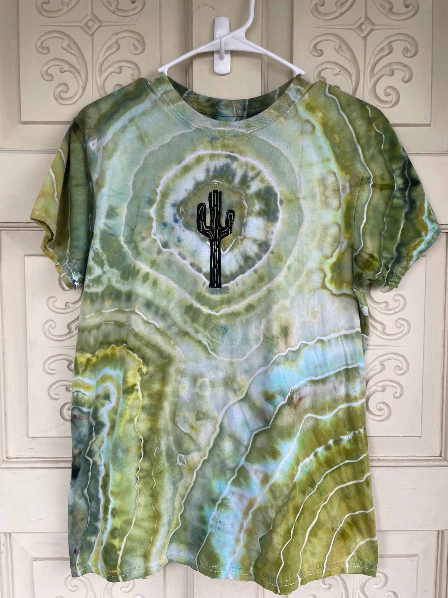 Medium Men's Saguaro Cactus Handmade Geode Tie Dye T-Shirt | One-Of-a-Kind Upcycled Green and White Earth Tones Short Sleeve Shirt