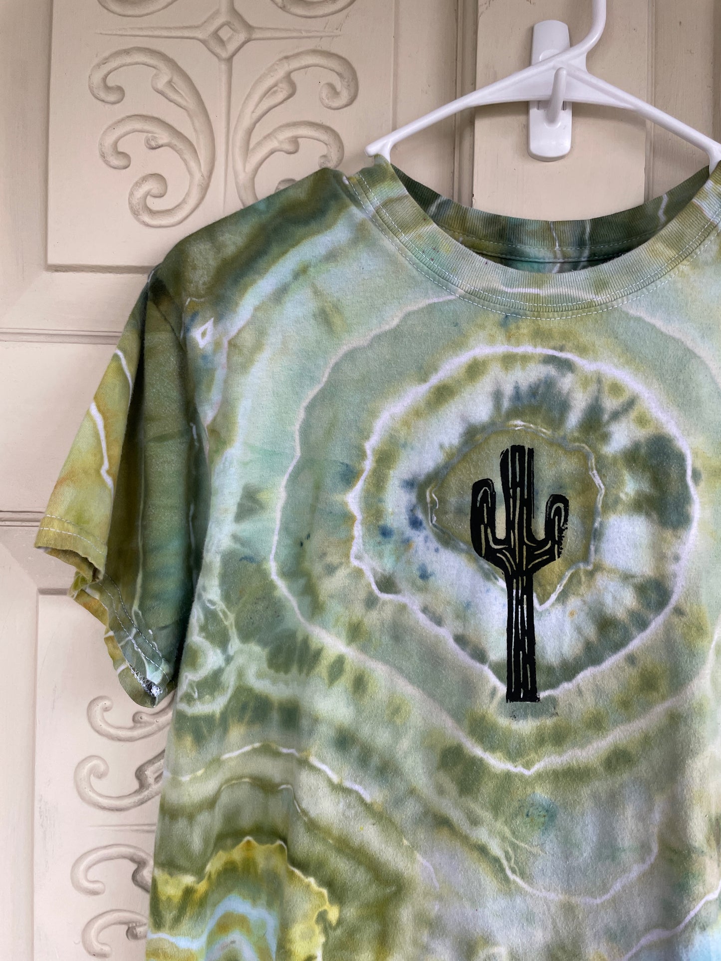 Medium Men's Saguaro Cactus Handmade Geode Tie Dye T-Shirt | One-Of-a-Kind Upcycled Green and White Earth Tones Short Sleeve Shirt