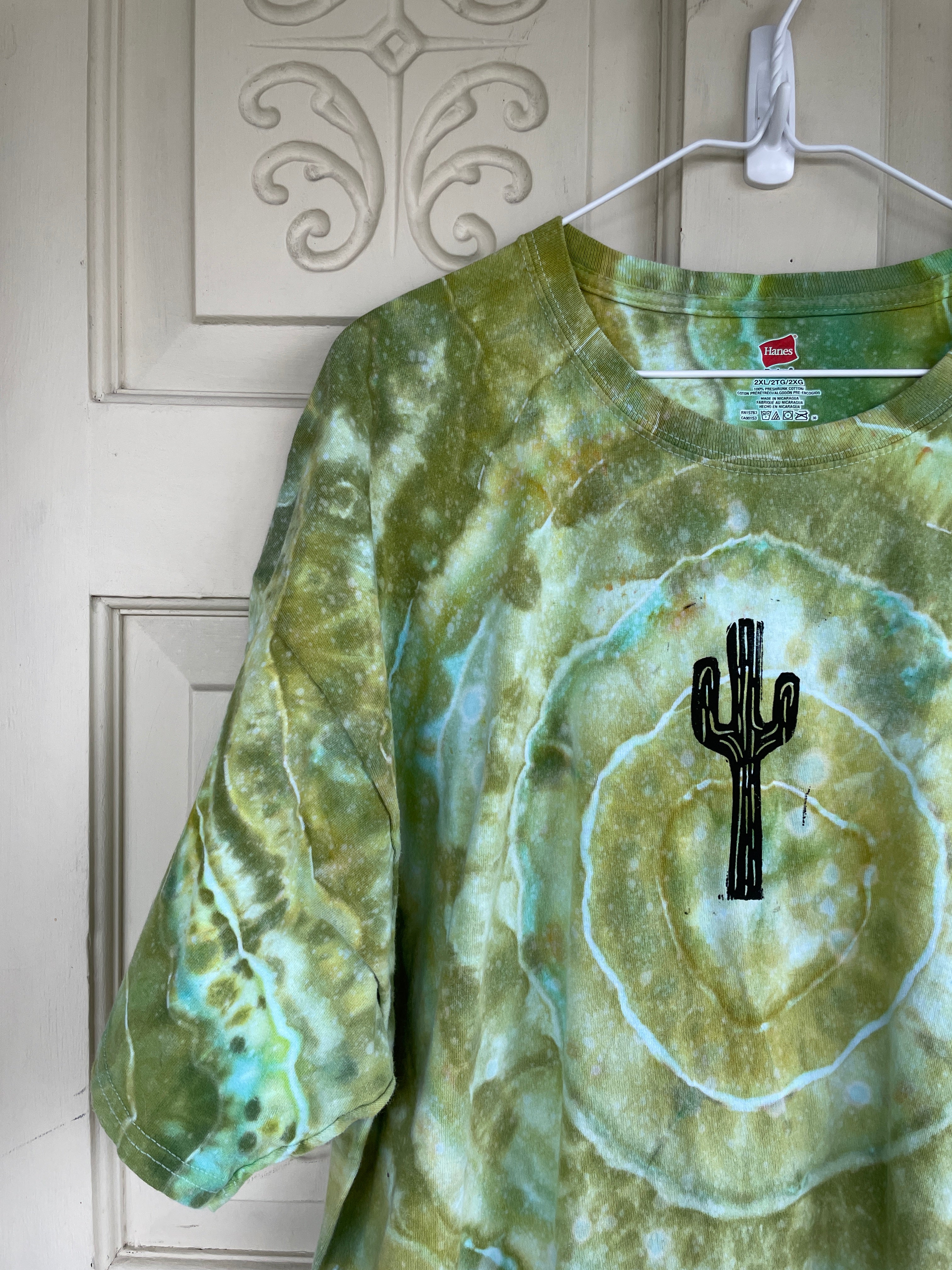 2XL Men's Saguaro Cactus Handmade Geode Tie Dye T-Shirt | One-Of-a-Kind Upcycled Green and White Earth Tones Short Sleeve Shirt