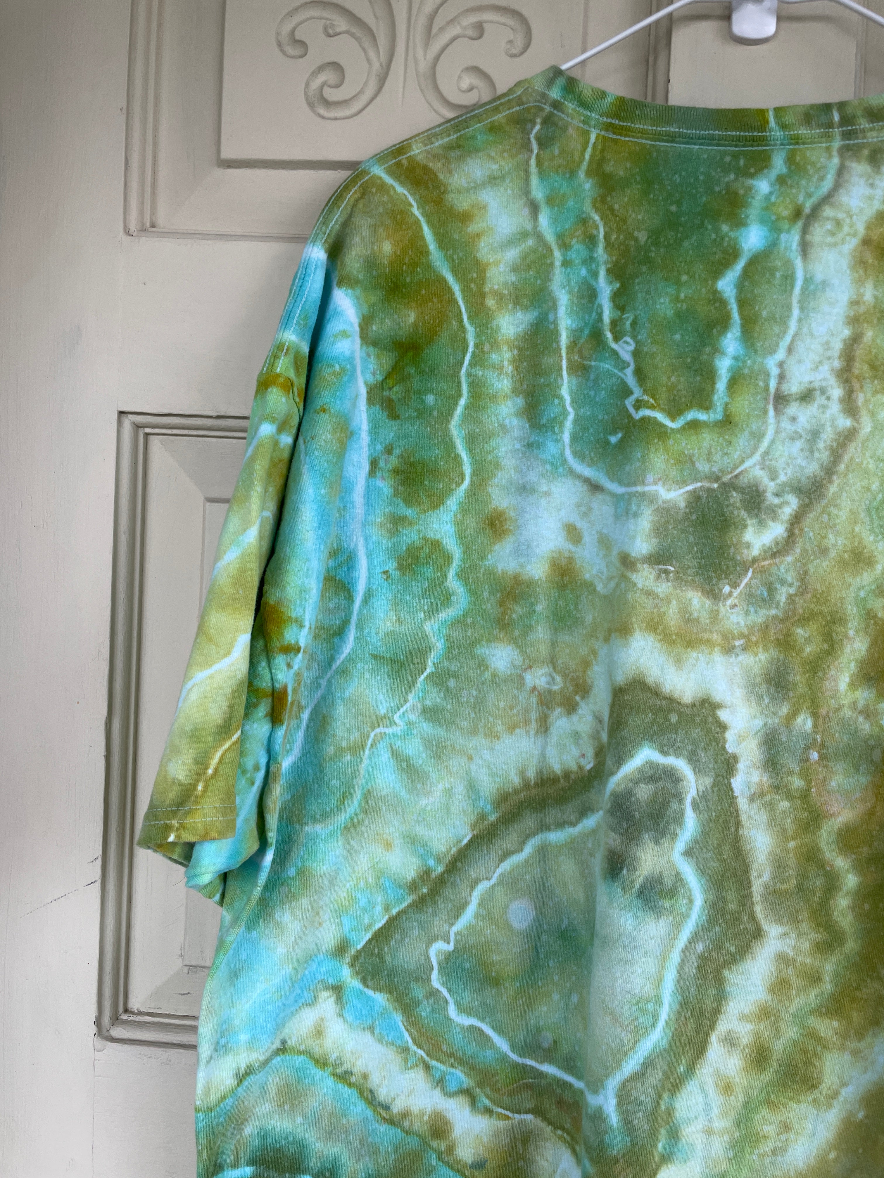 2XL Men's Saguaro Cactus Handmade Geode Tie Dye T-Shirt | One-Of-a-Kind Upcycled Green and White Earth Tones Short Sleeve Shirt
