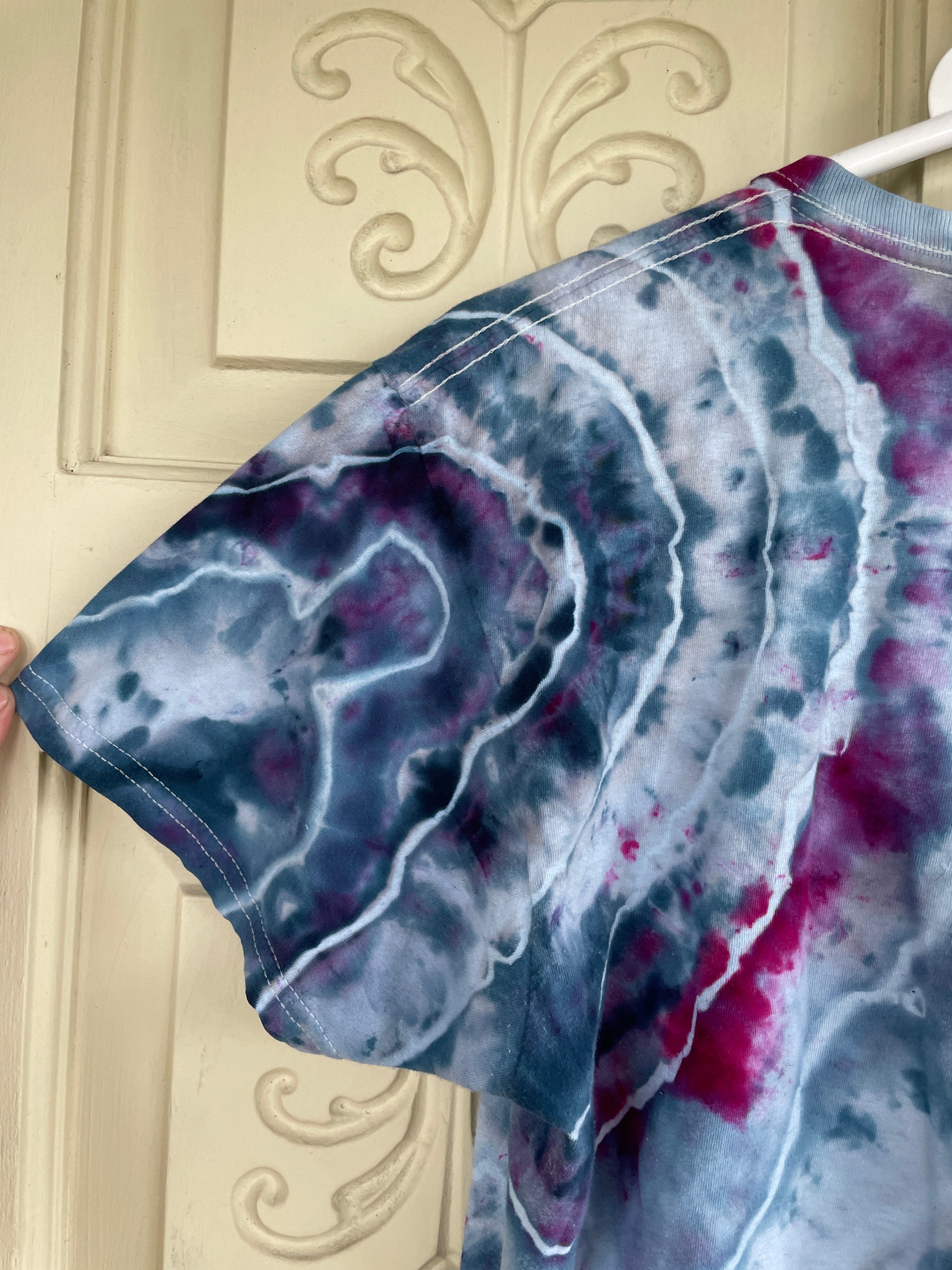 Medium Men's Groovy Alien Handmade Galaxy Geode Tie Dye T-Shirt | One-Of-a-Kind Upcycled Blue and White Short Sleeve Shirt