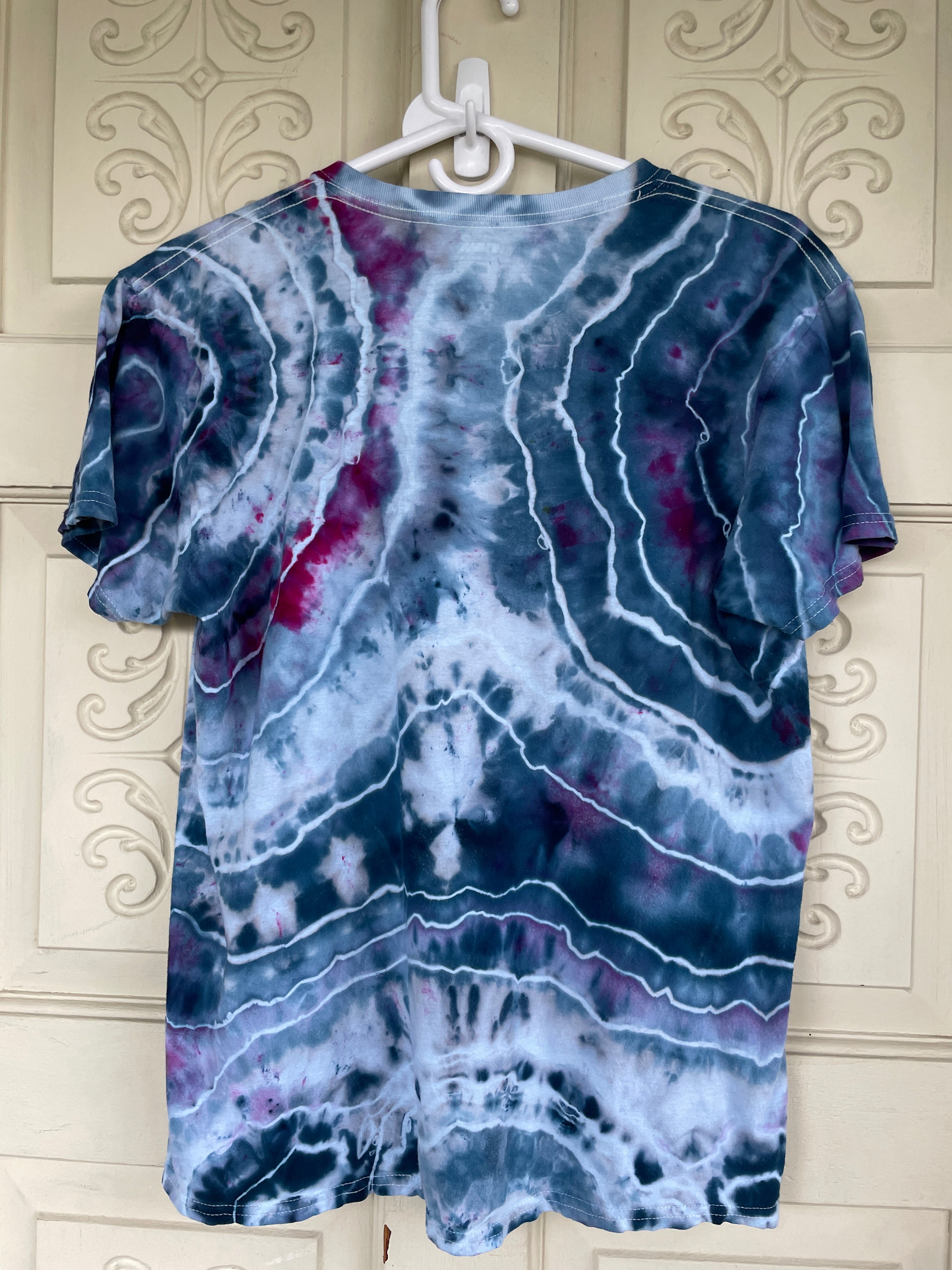 Medium Men's Groovy Alien Handmade Galaxy Geode Tie Dye T-Shirt | One-Of-a-Kind Upcycled Blue and White Short Sleeve Shirt