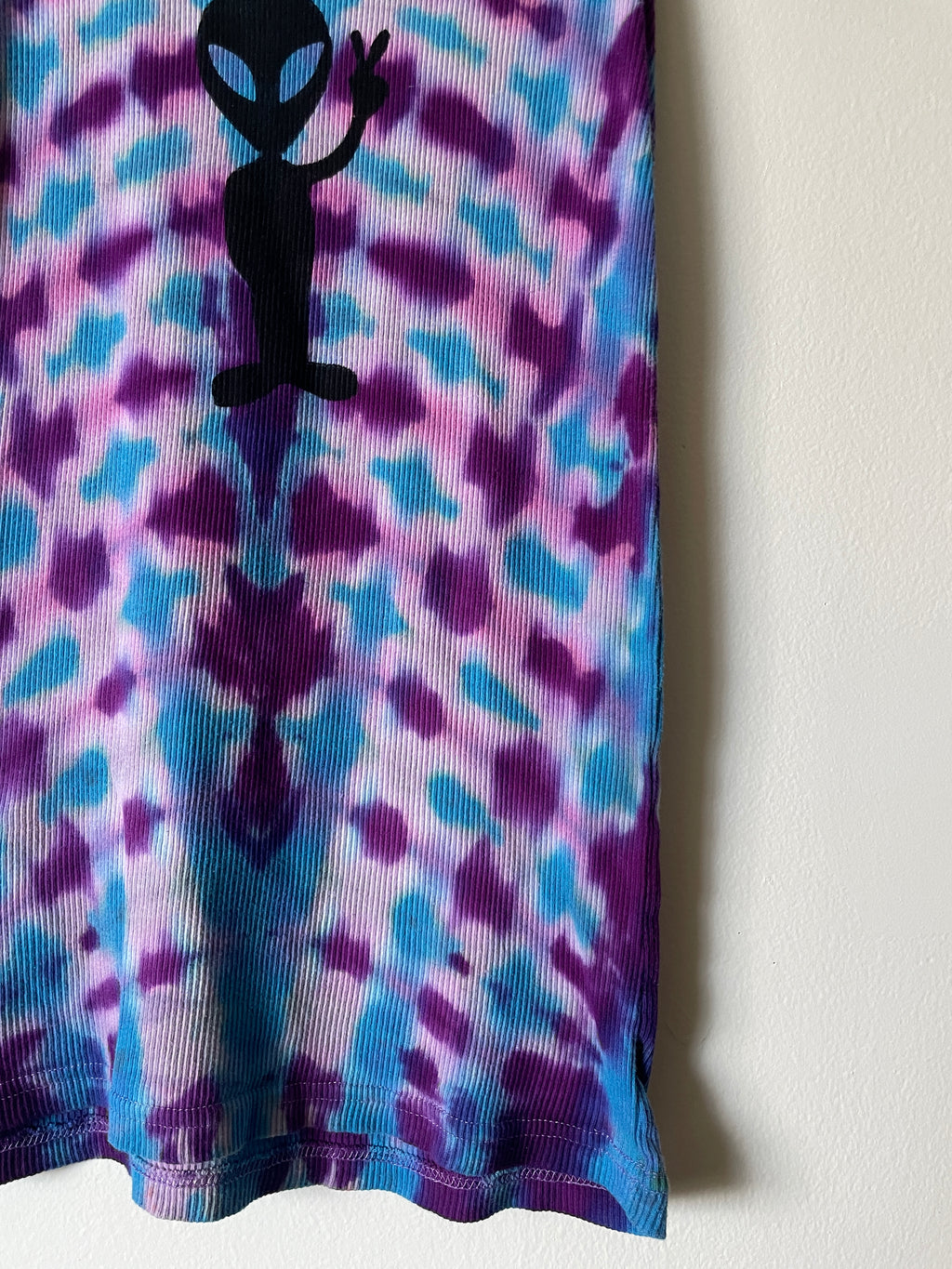 XL Women's Groovy Alien Handmade Tie Dye Tank Top | One-Of-a-Kind Upcycled Blue and Purple Pleated Sleeveless Top