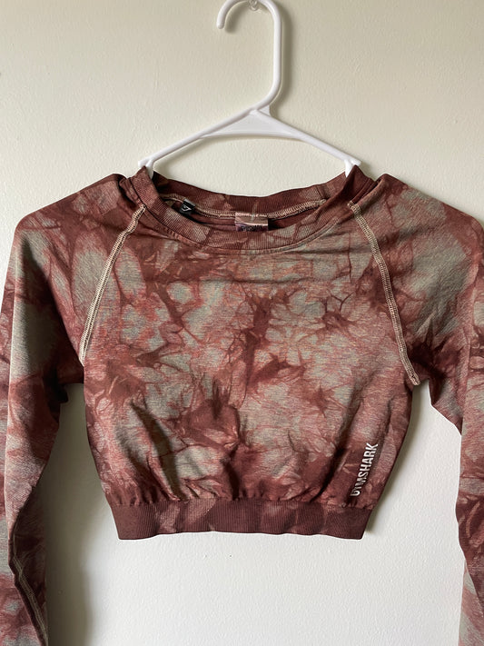 Small Women's Saguaro Cactus Handmade Tie Dye Crop Top | One-Of-a-Kind Upcycled Tan and Red Long Sleeve Gym Shark Gym Top