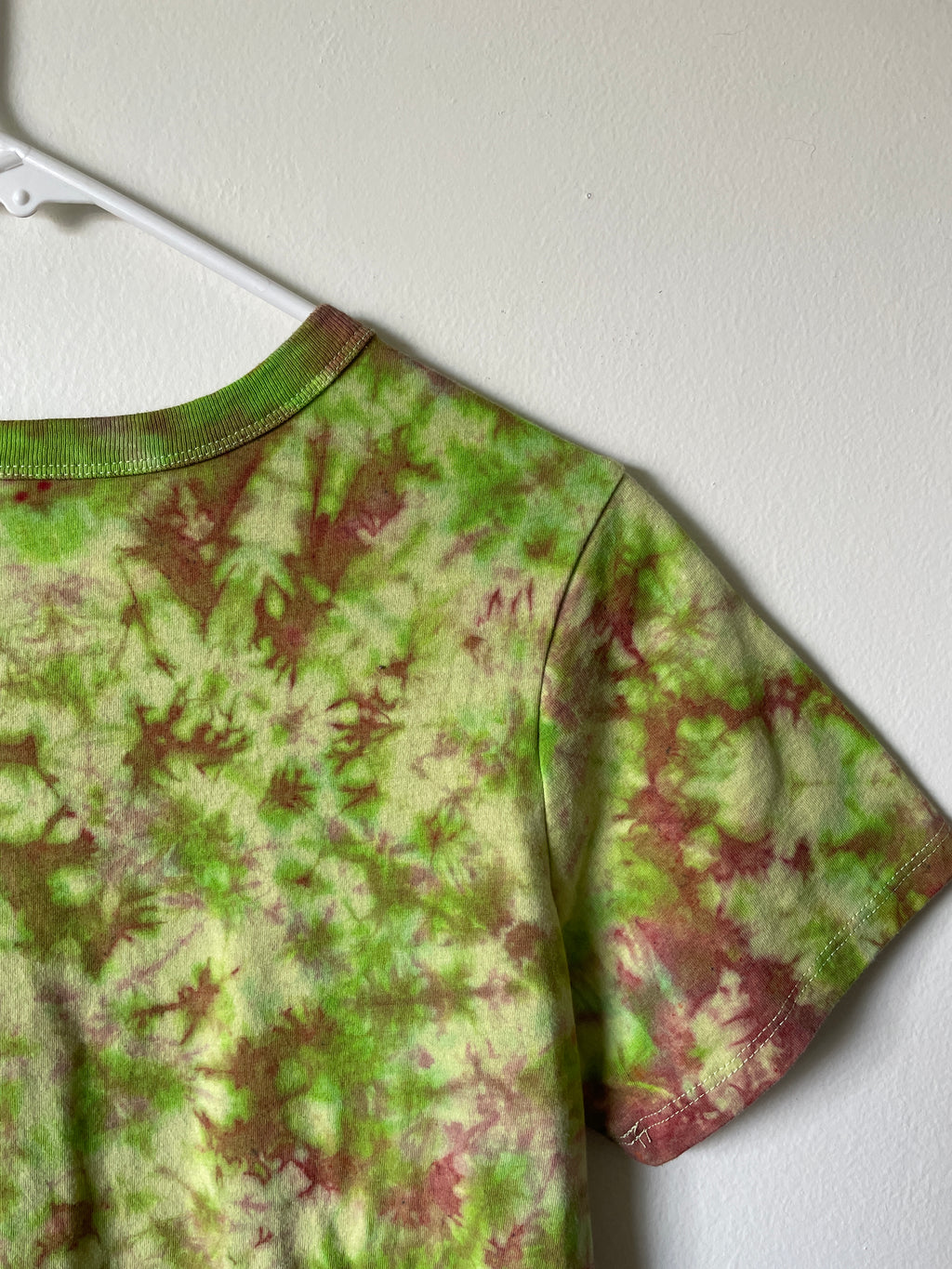 Small Women's Hang in There Handmade Tie Dye Short Sleeve T-Shirt | One-Of-a-Kind Upcycled Yellow and GreenTie Dye Top