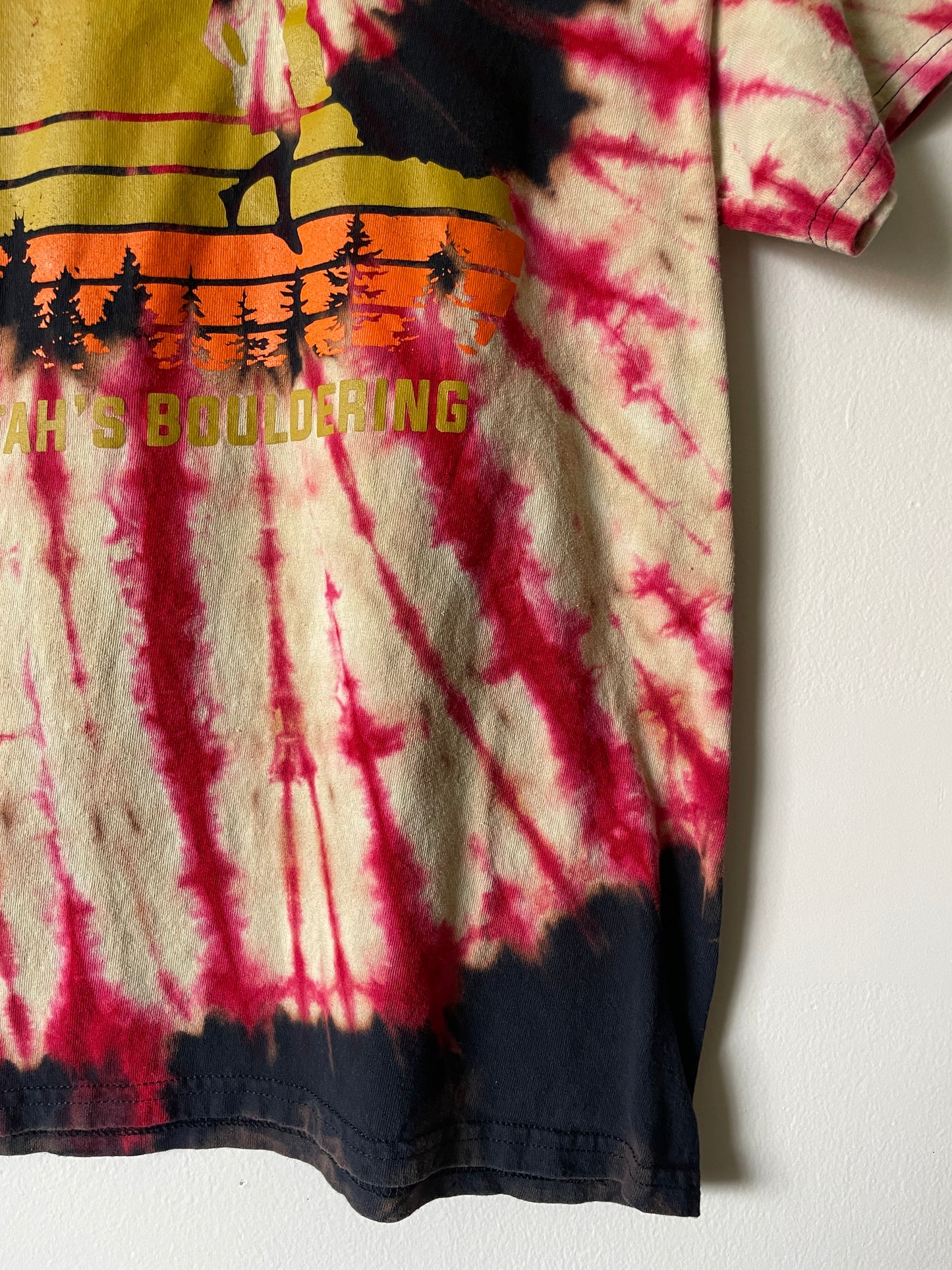 Small Men's Utah's Bouldering Handmade Reverse Tie Dye Short Sleeve T-Shirt | One-Of-a-Kind Upcycled Black and Red Tie Dye Top