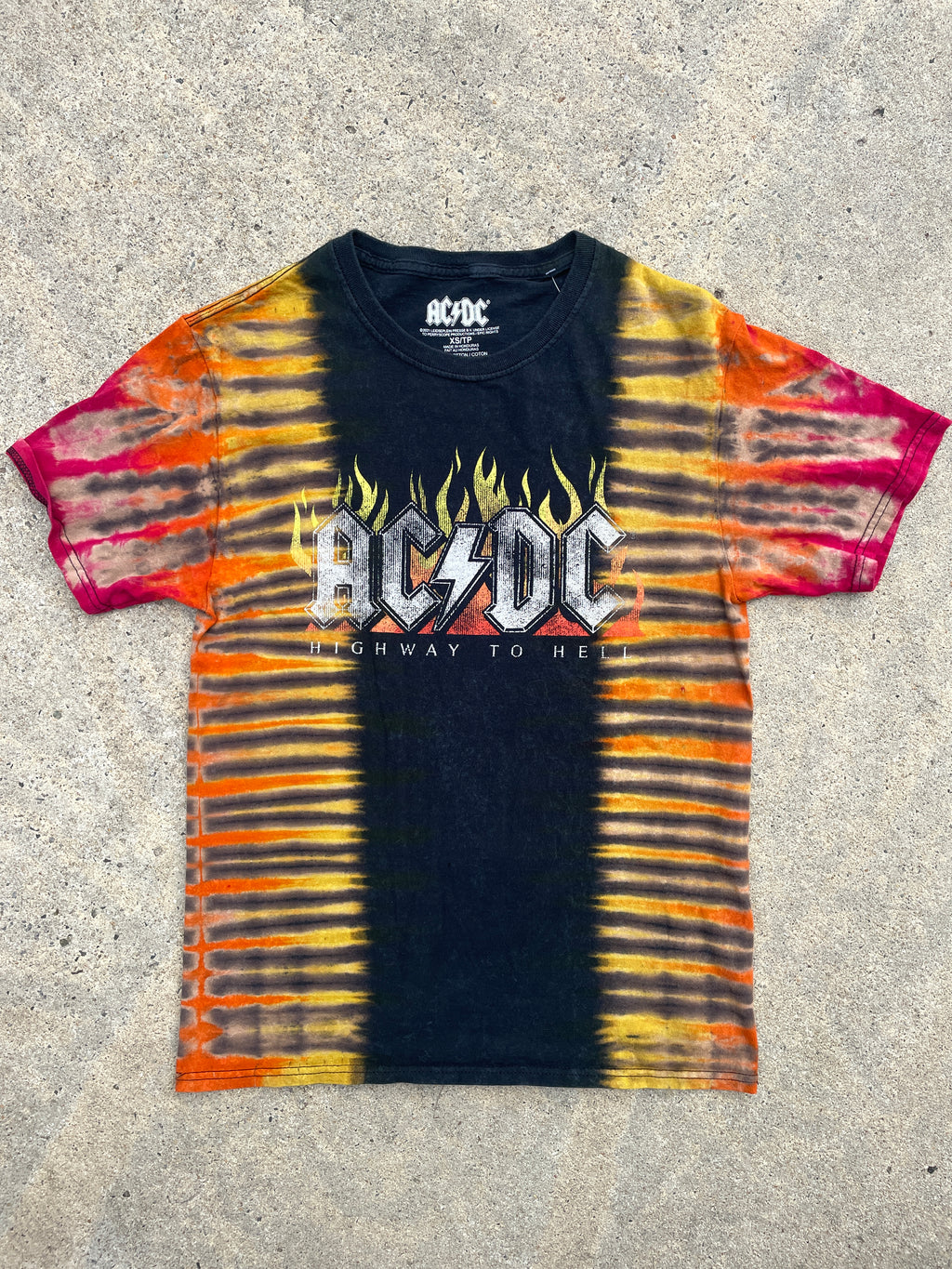 ACDC Highway to Hell Red and Black Short Sleeve Tie Dye T-Shirt | Men's XS