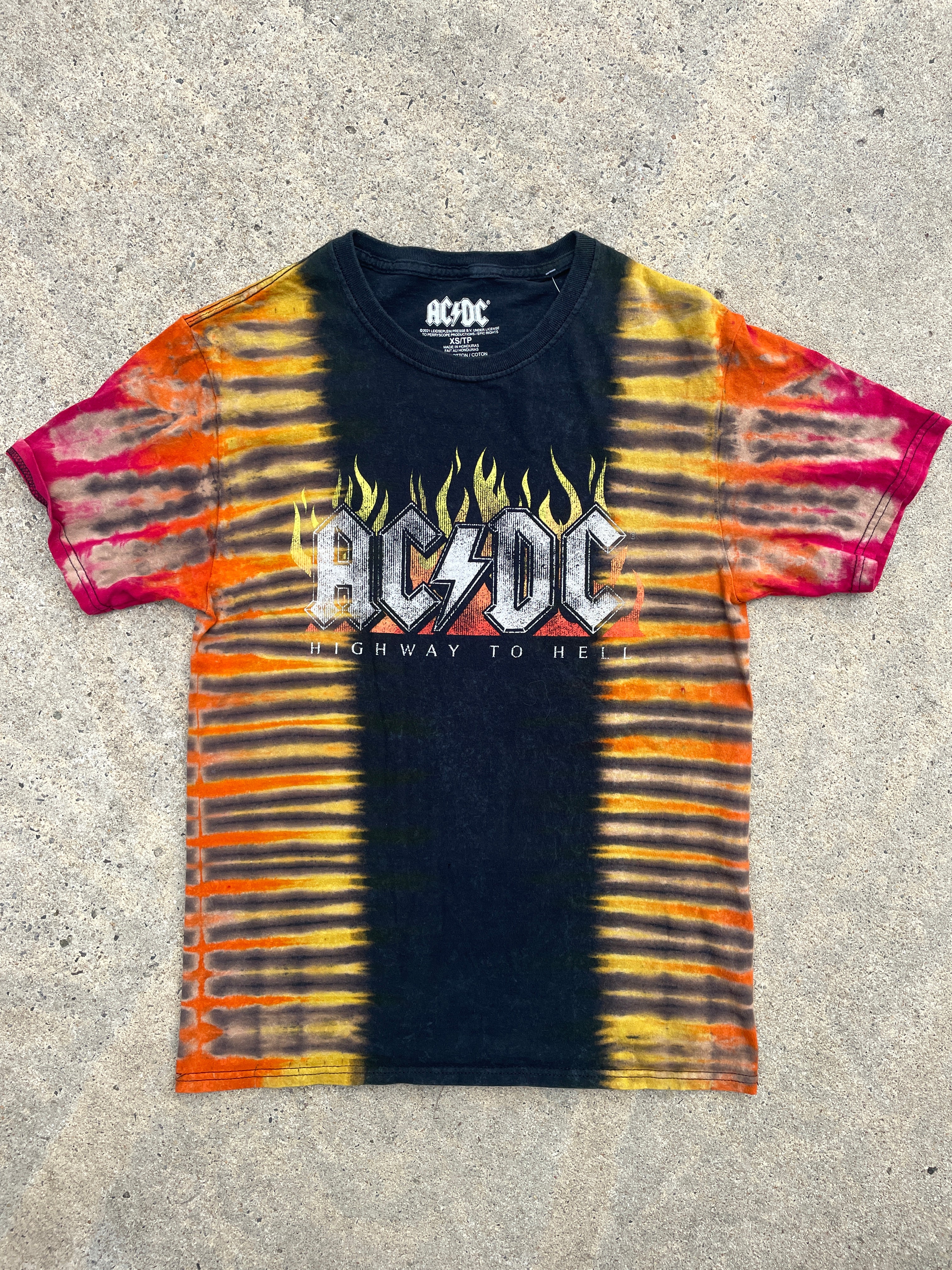 ACDC Highway to Hell Red and Black Short Sleeve Tie Dye T-Shirt | Men's XS