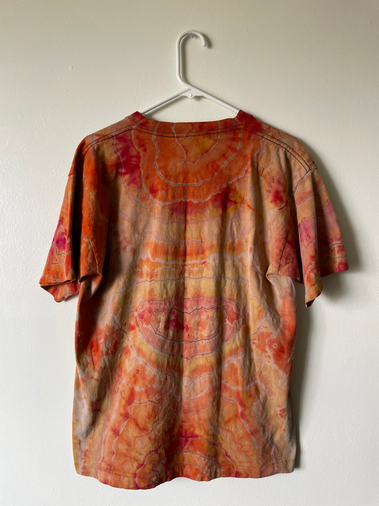 Large Men's Vintage Black Hills End of the Trail Handmade Geode Tie Dye Short Sleeve T-Shirt | One-Of-a-Kind Upcycled Brown and Orange Tie Dye Top