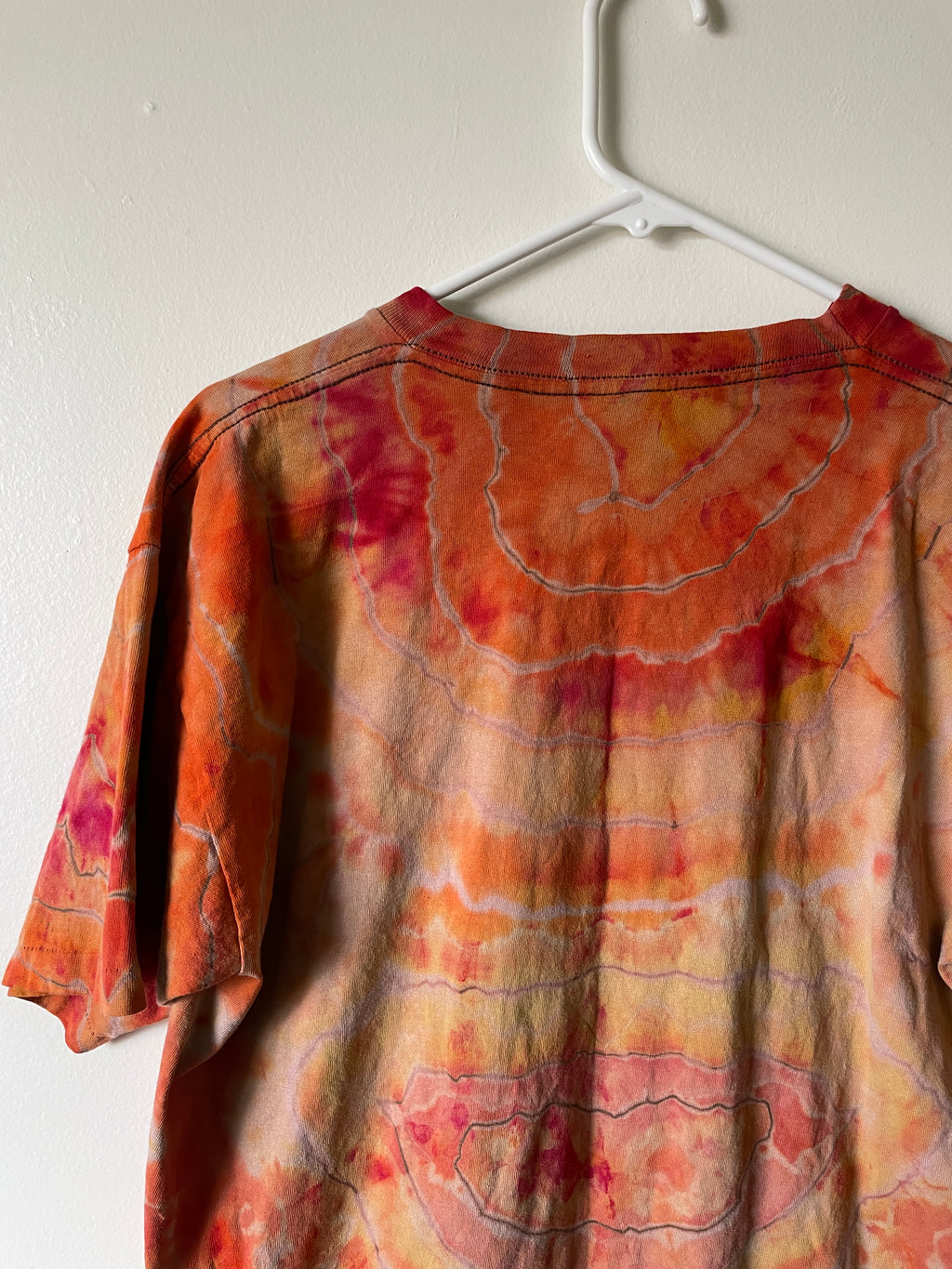 Large Men's Vintage Black Hills End of the Trail Handmade Geode Tie Dye Short Sleeve T-Shirt | One-Of-a-Kind Upcycled Brown and Orange Tie Dye Top