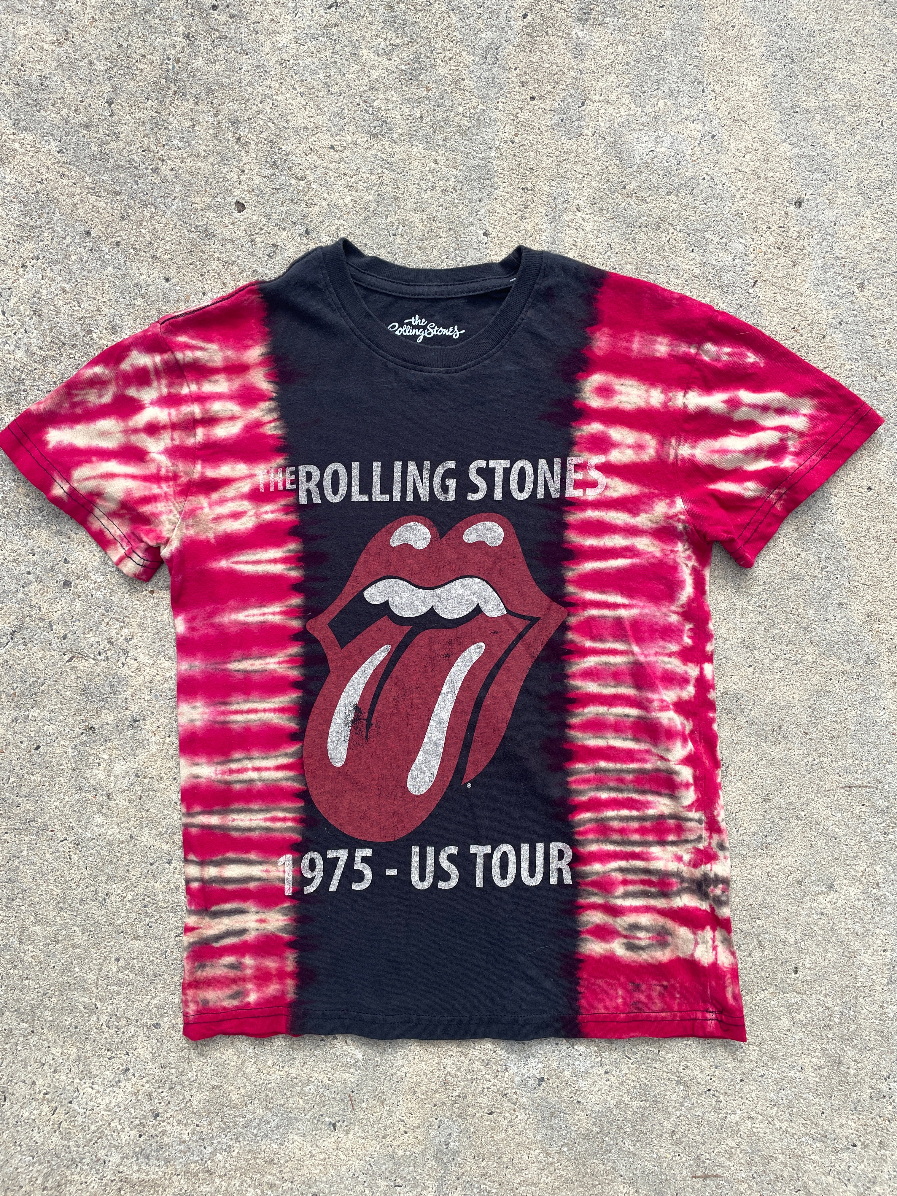 The Rolling Stones Hot Lips Red and Black Short Sleeve Tie Dye T-Shirt | Men's XS