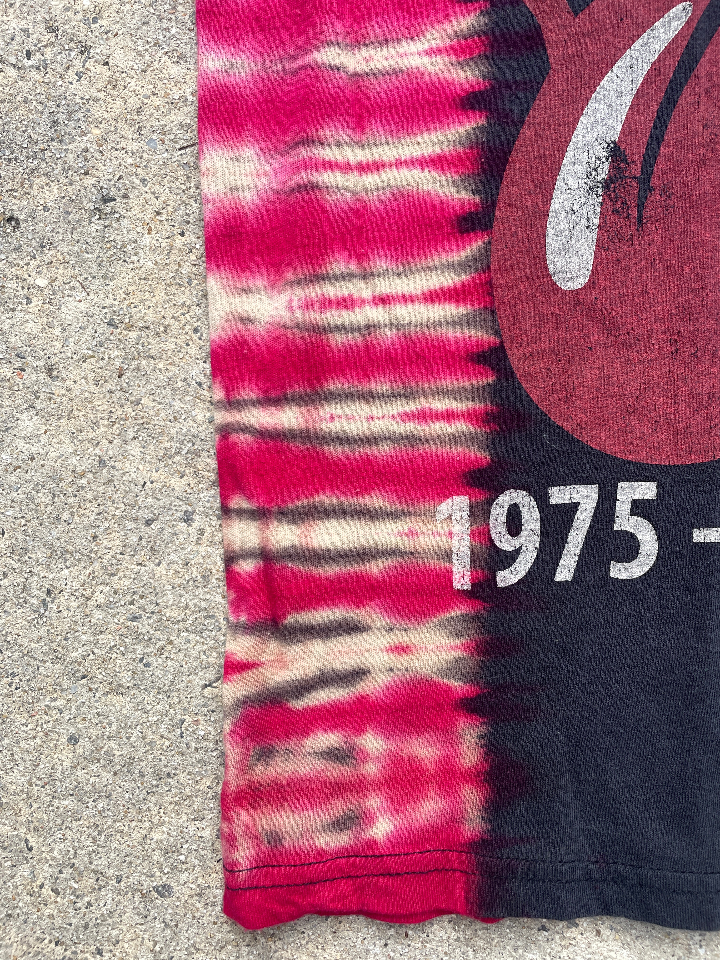 The Rolling Stones Hot Lips Red and Black Short Sleeve Tie Dye T-Shirt | Men's XS