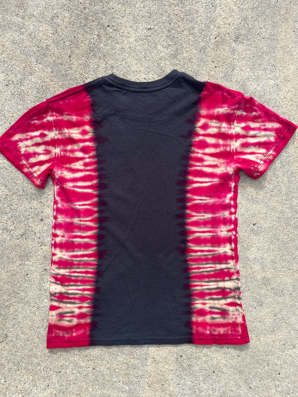 The Rolling Stones Hot Lips Red and Black Short Sleeve Tie Dye T-Shirt | Men's XS