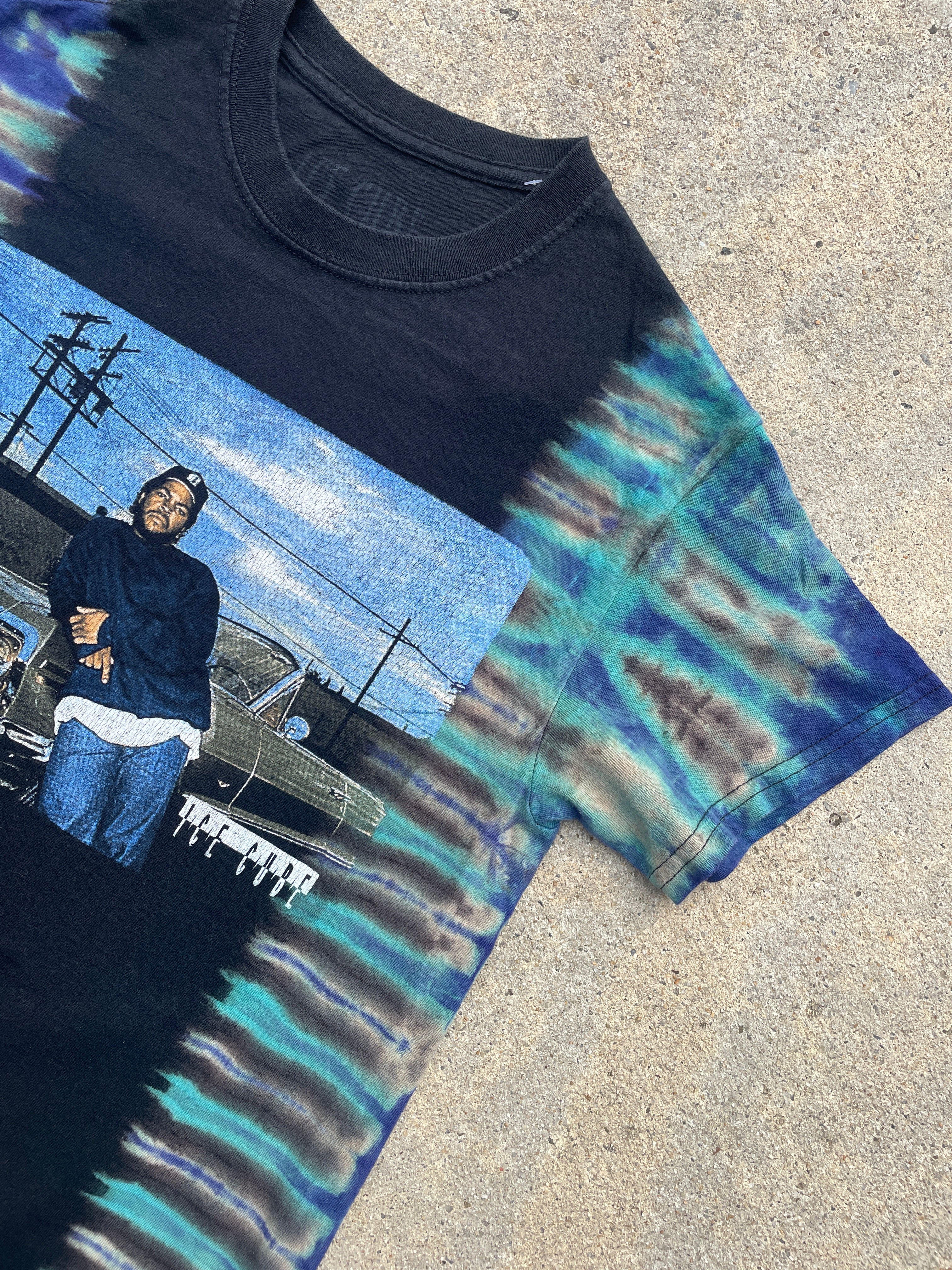 Ice Cube Low Rider Black and Blue Short Sleeve Tie Dye T-Shirt | Men's Small