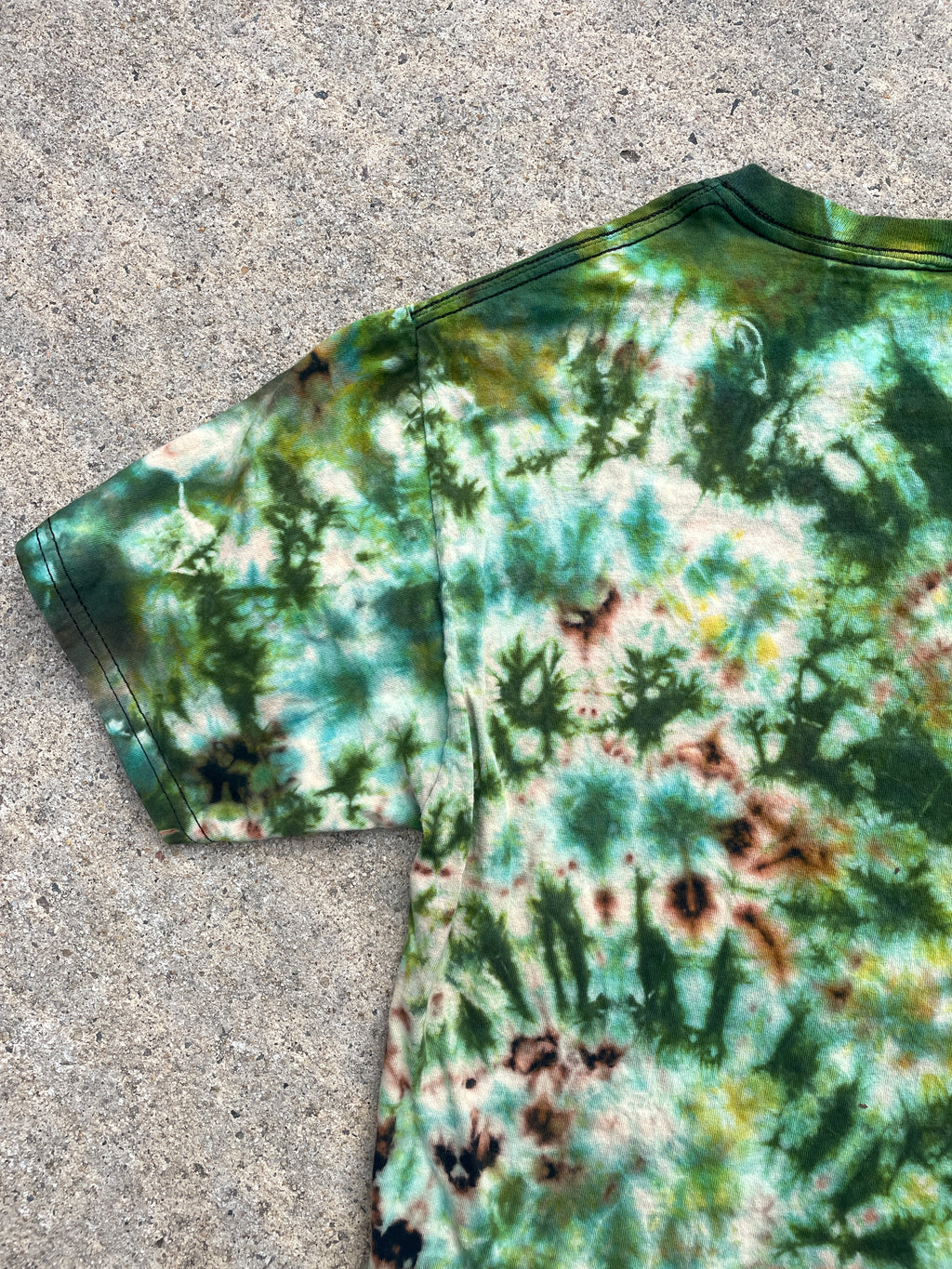 Rottweiler "Fear is for Others" Green and Black Short Sleeve Tie Dye T-Shirt | Men's Small