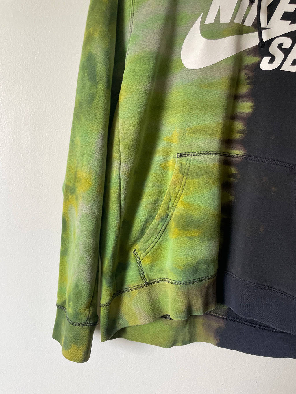 Large Men's Nike SB Reverse Tie Dye Hoodie | One-Of-a-Kind Upcycled Black and Green Half-and-Half Sweatshirt