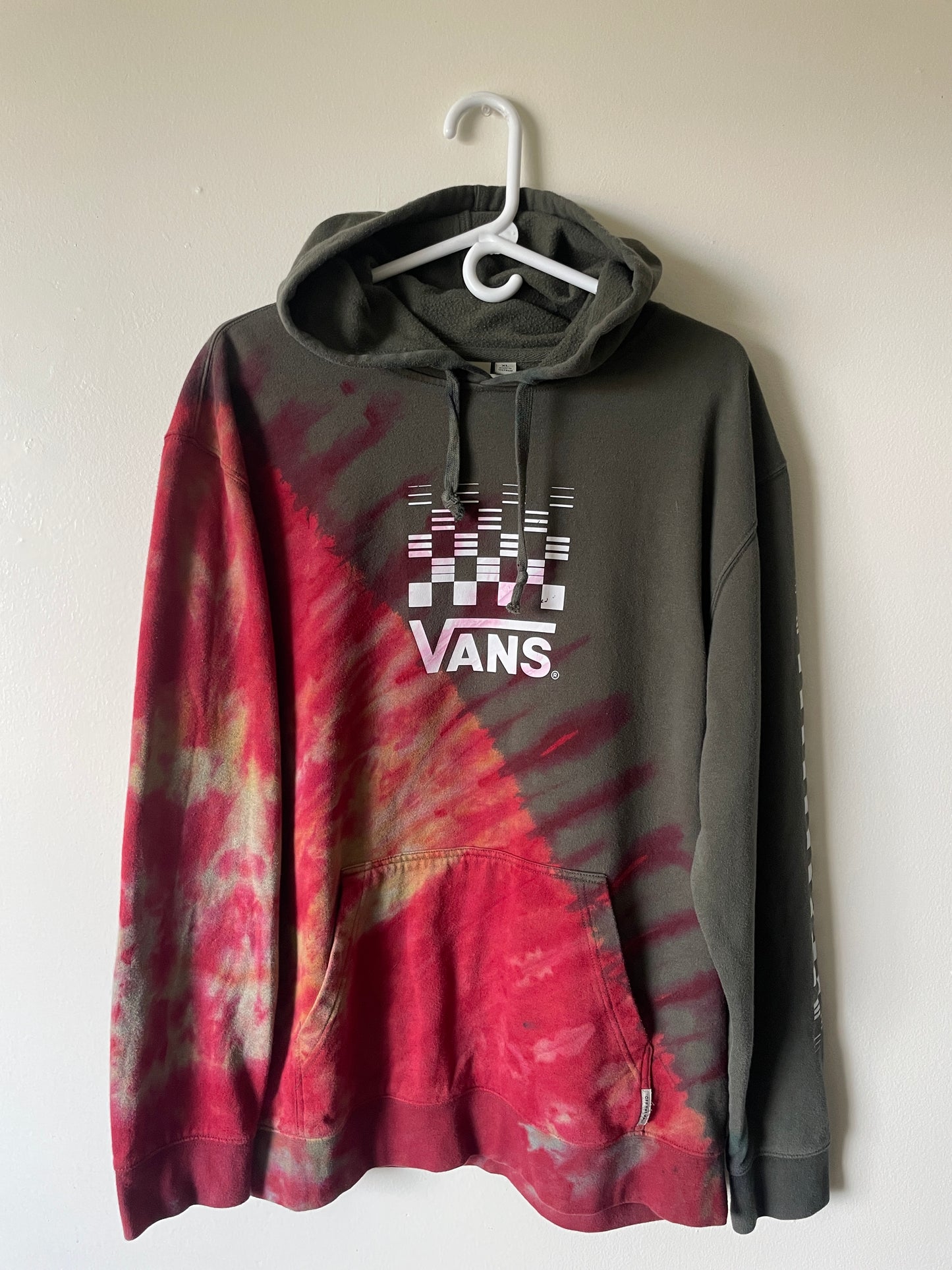 XL Men's Vans Checkerboard Half-and-Half Reverse Tie Dye Long Sleeve Hoodie | One-Of-a-Kind Upcycled Olive Green and Red Sweatshirt