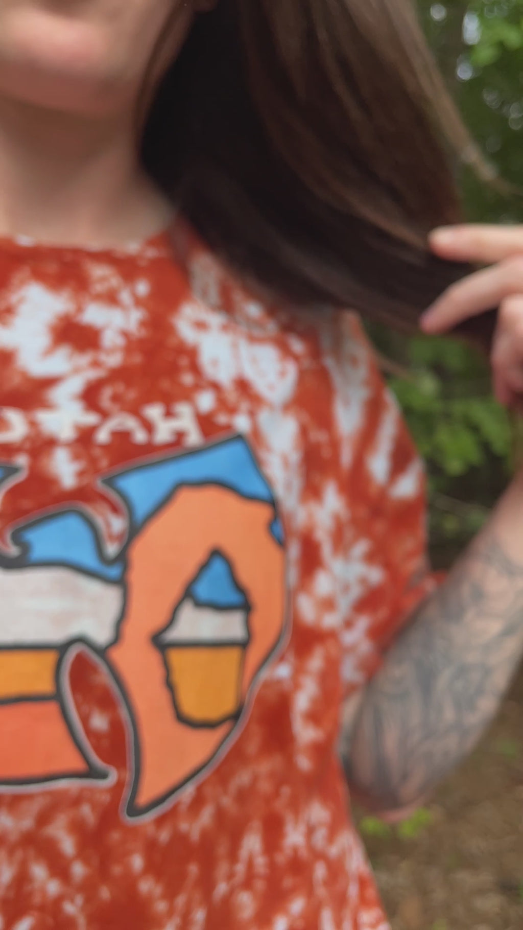 Men's Large WUTAH Tie Dye Short Sleeve T-Shirt