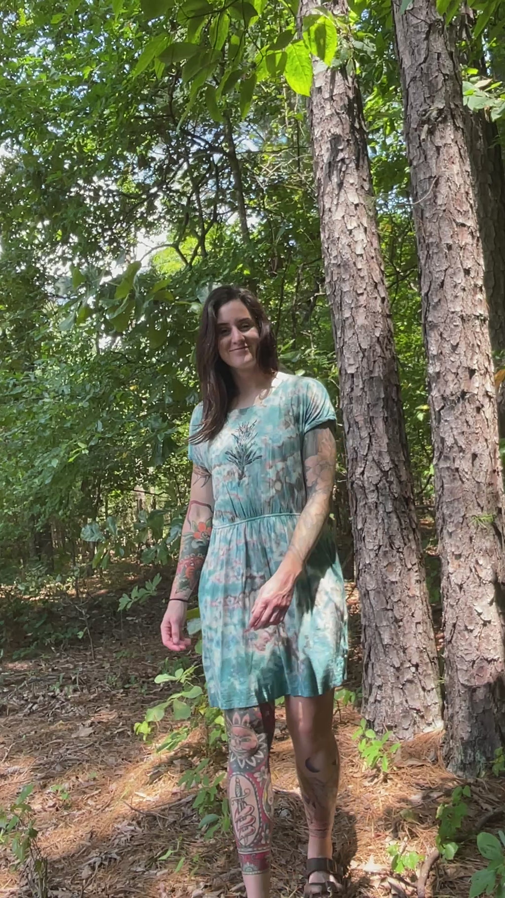 LARGE Women’s Handmade Tie Dye Knee-Length Dress (WITH POCKETS!) | One-Of-a-Kind Upcycled Short Sleeve Dress with Indian Paintbrush Block Print