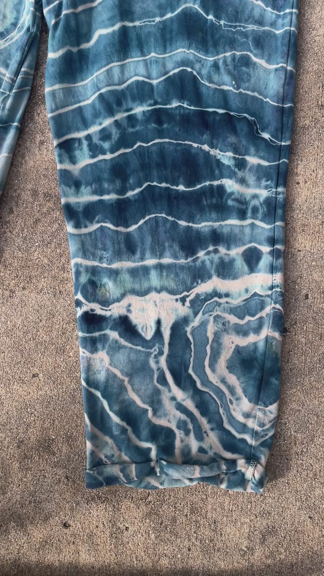 Blue Waves Tie Dye Jumpsuit | Women's Size Large/XL | Blue and White Geode Jumper