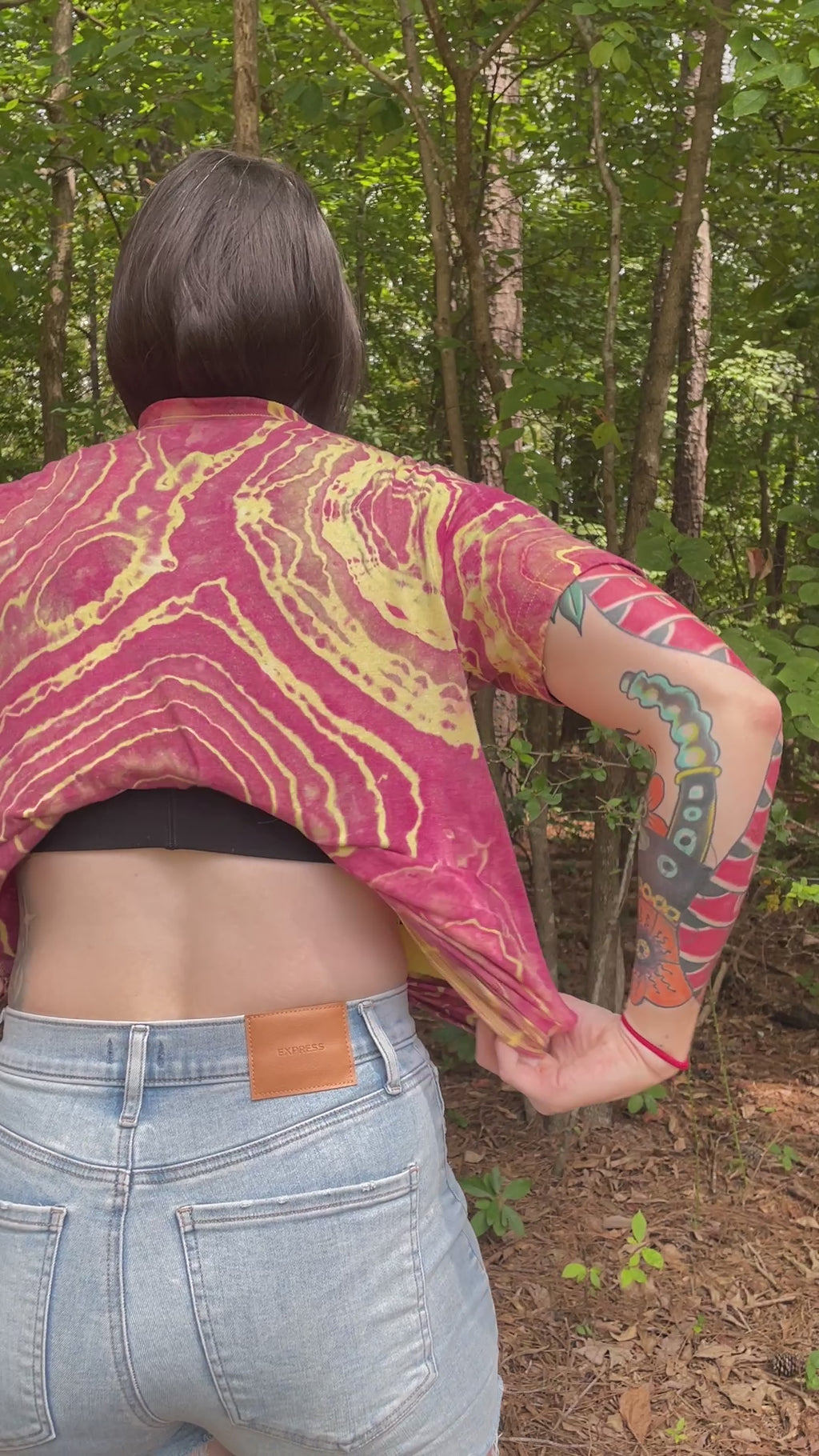 University of Wyoming Go Pokes Short Sleeve Geode Tie Dye T-Shirt (Men's Medium)