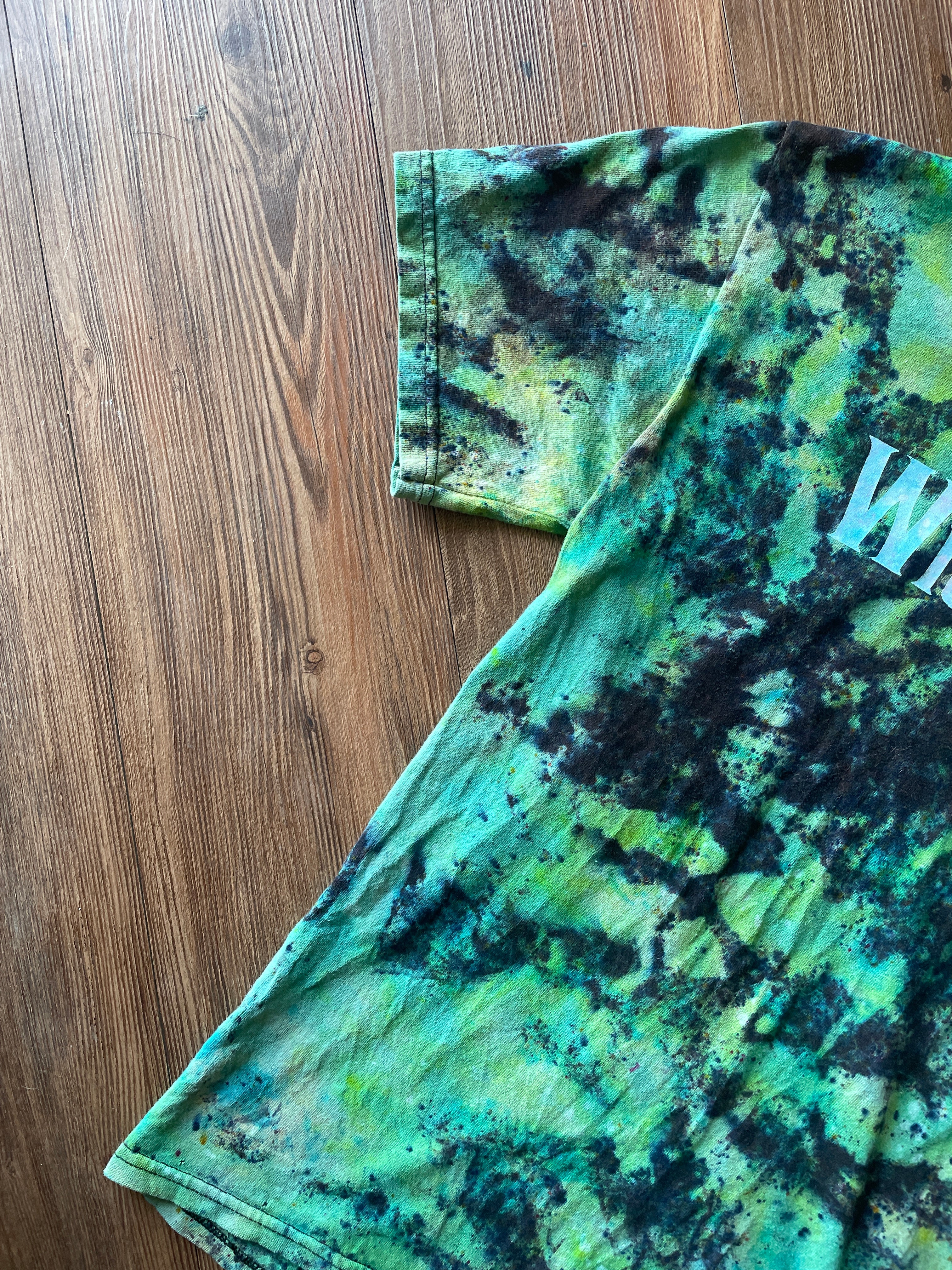 Small Men’s Wicked Handmade Tie Dye T-Shirt | Green and Black Defy Gravity Tie Dye Short Sleeve