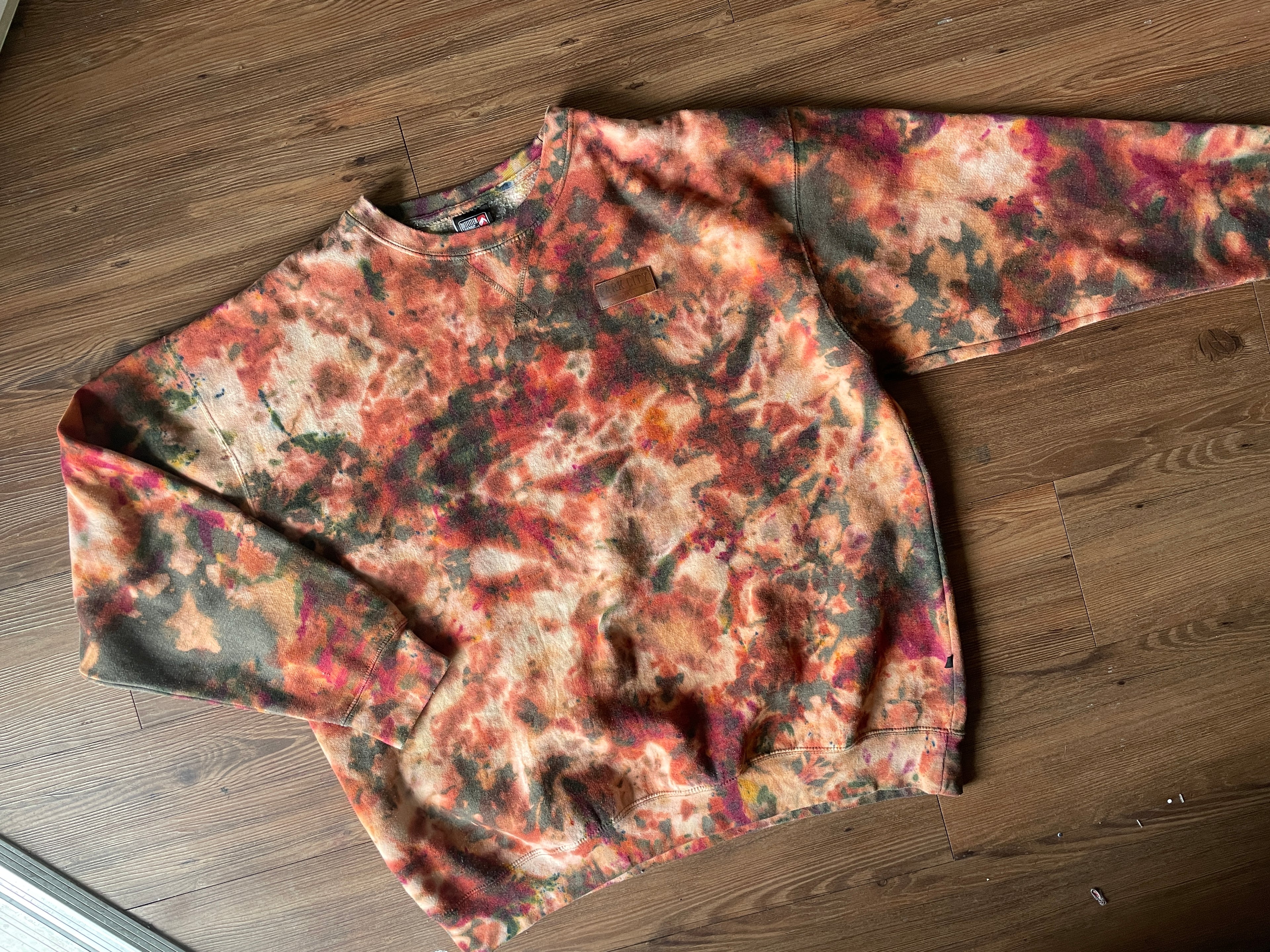 2XL Men’s Park City Utah Green and Brown Crumpled Handmade Tie Dye Sweatshirt