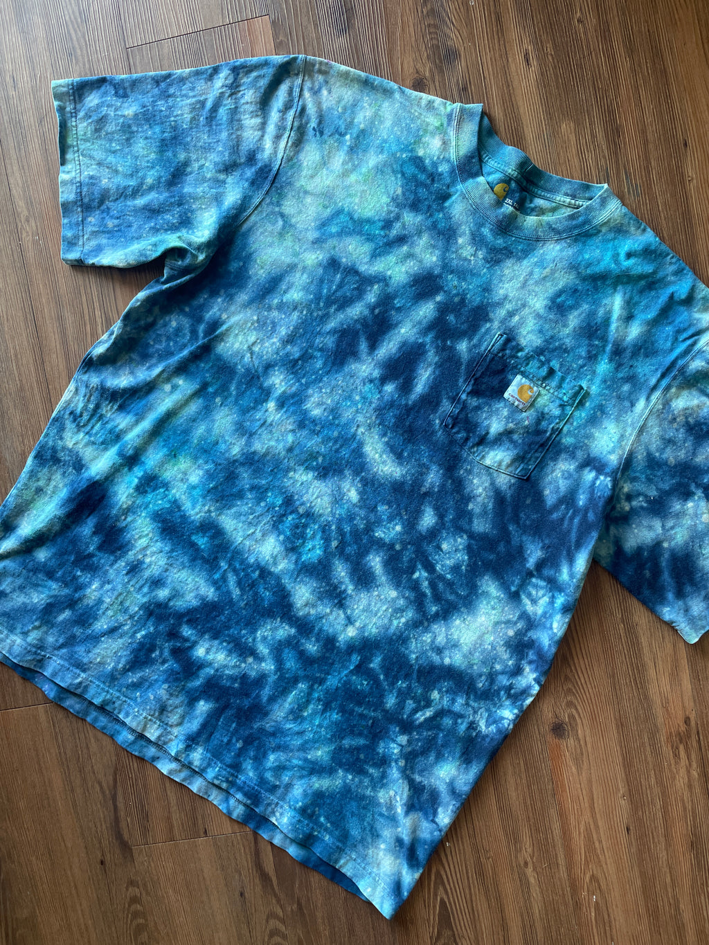 2XL Men’s Carhartt Galaxy Dyed Handmade Tie Dye T-Shirt | Shades of Blue Tie Dye Short Sleeve