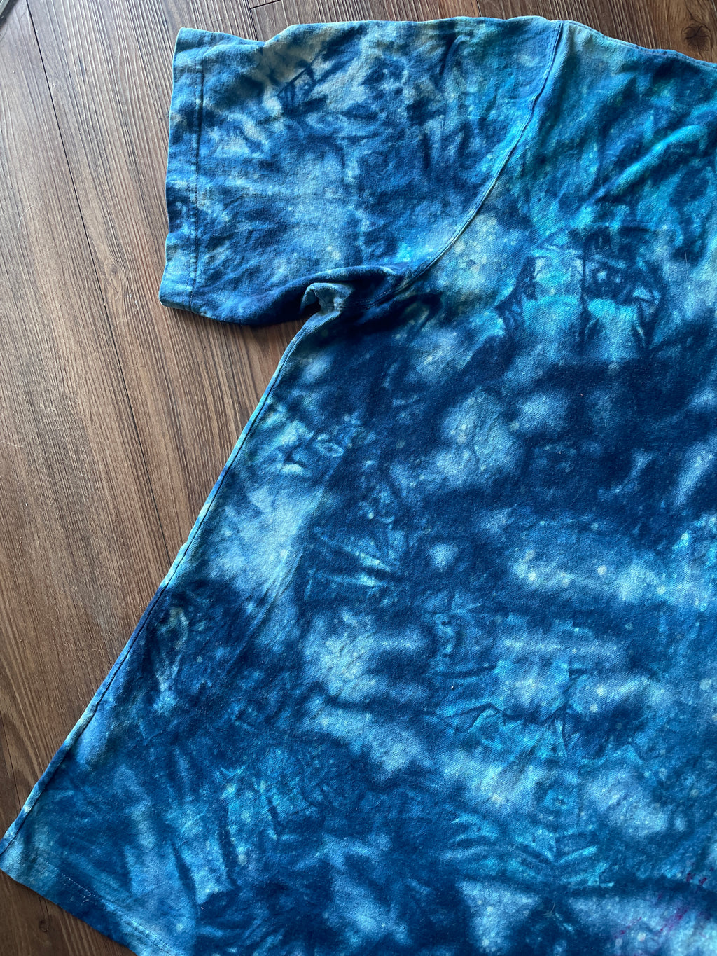 2XL Men’s Carhartt Galaxy Dyed Handmade Tie Dye T-Shirt | Shades of Blue Tie Dye Short Sleeve