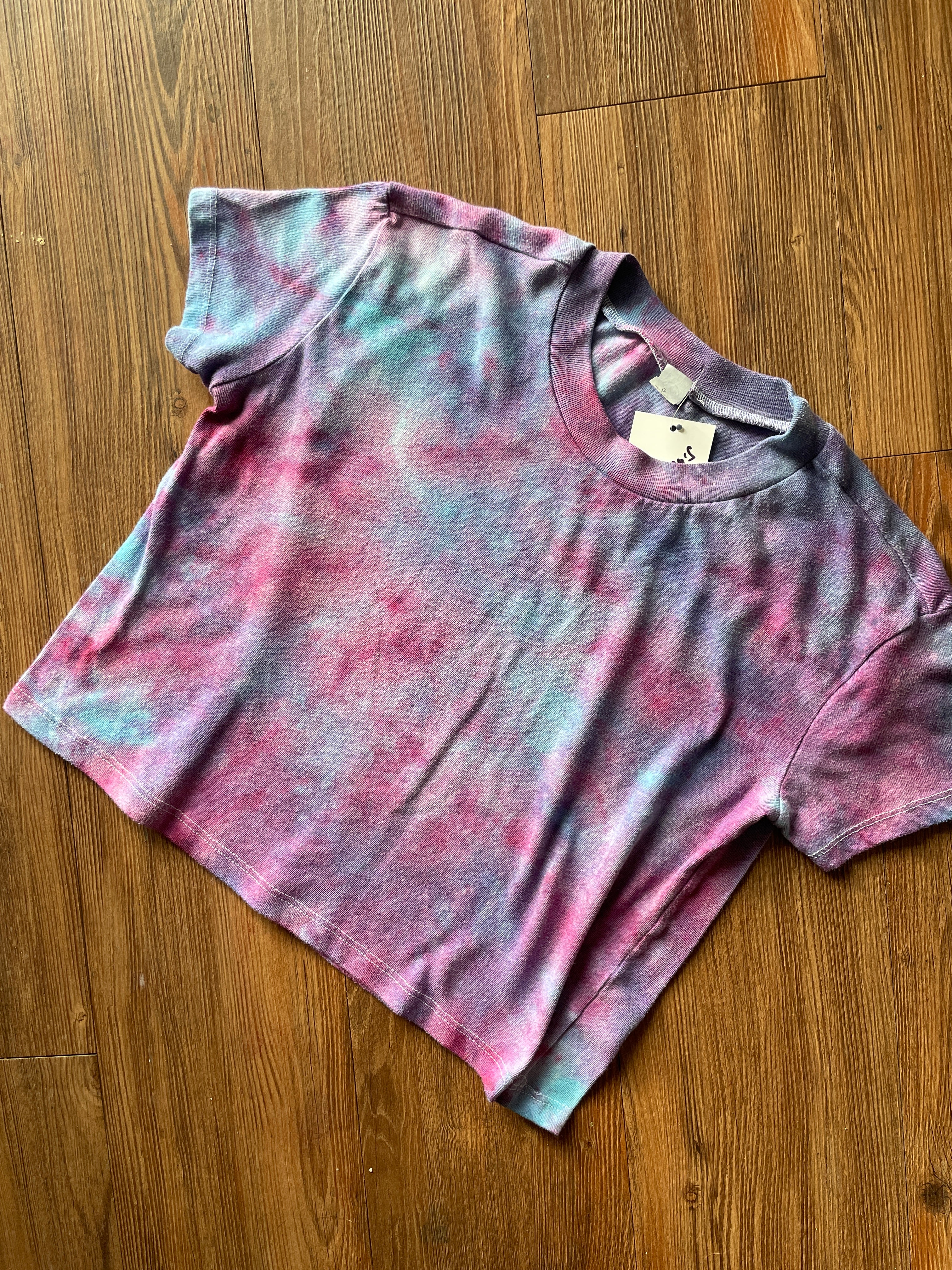 SMALL Women’s Galaxy Tie Dye Crop Top | Pastel Purple Ice Dye Short Sleeve Cropped T-Shirt