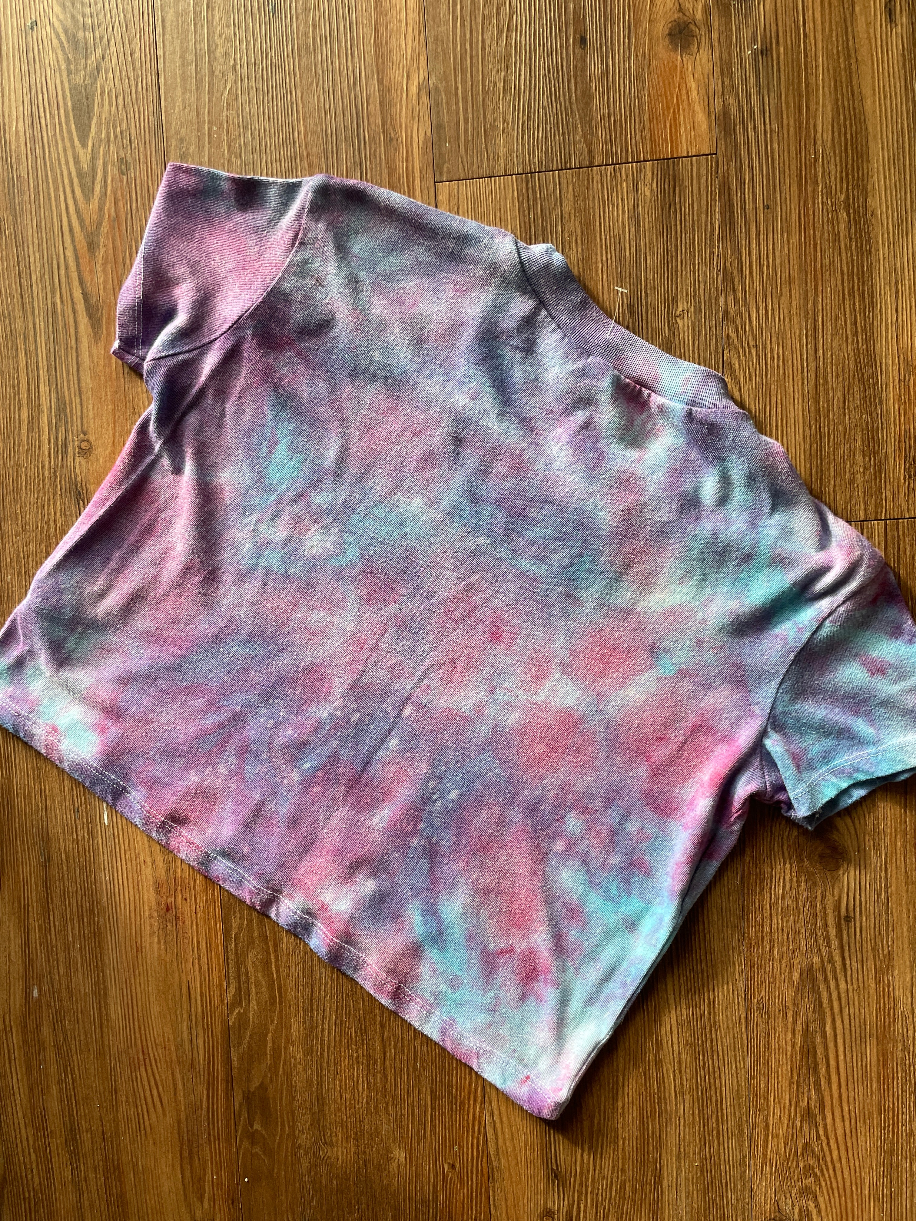 SMALL Women’s Galaxy Tie Dye Crop Top | Pastel Purple Ice Dye Short Sleeve Cropped T-Shirt