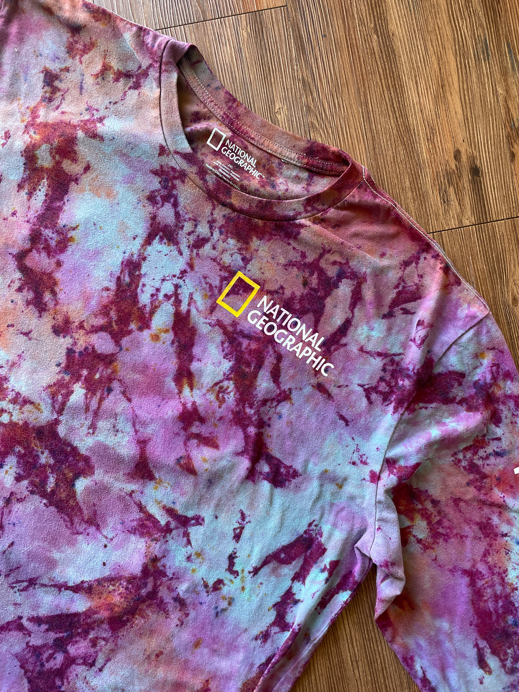 2XL Men’s Torres Del Paine Handmade Tie Dye T-Shirt | National Geographic Earth Tones Tie Dye Long Sleeve Sleeve