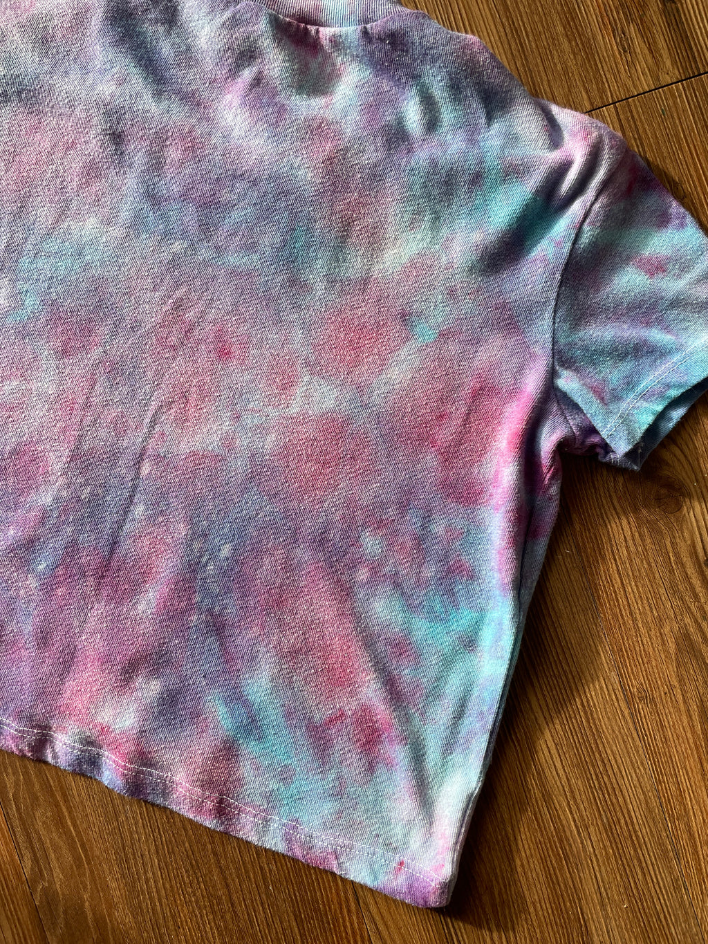 SMALL Women’s Galaxy Tie Dye Crop Top | Pastel Purple Ice Dye Short Sleeve Cropped T-Shirt